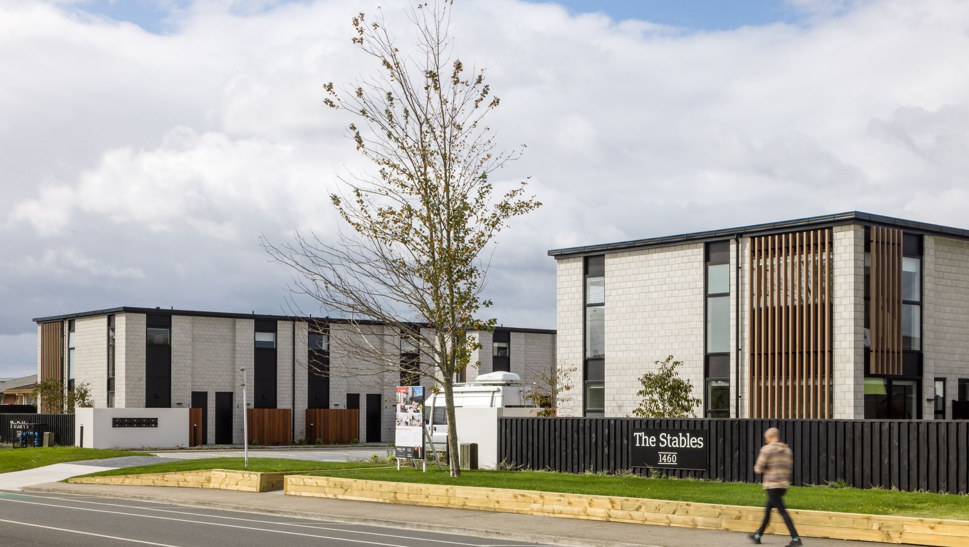 The Stables, Tauranga banner
