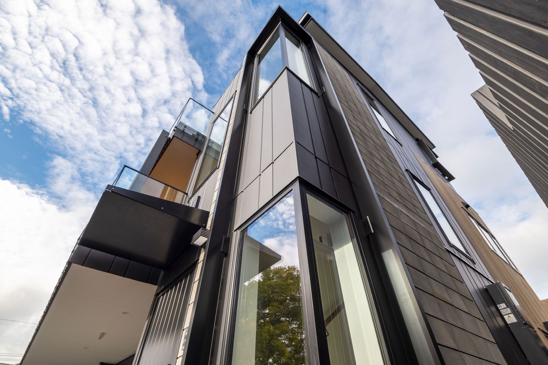 18-Stratfold-Ave-26-Low-res.jpg