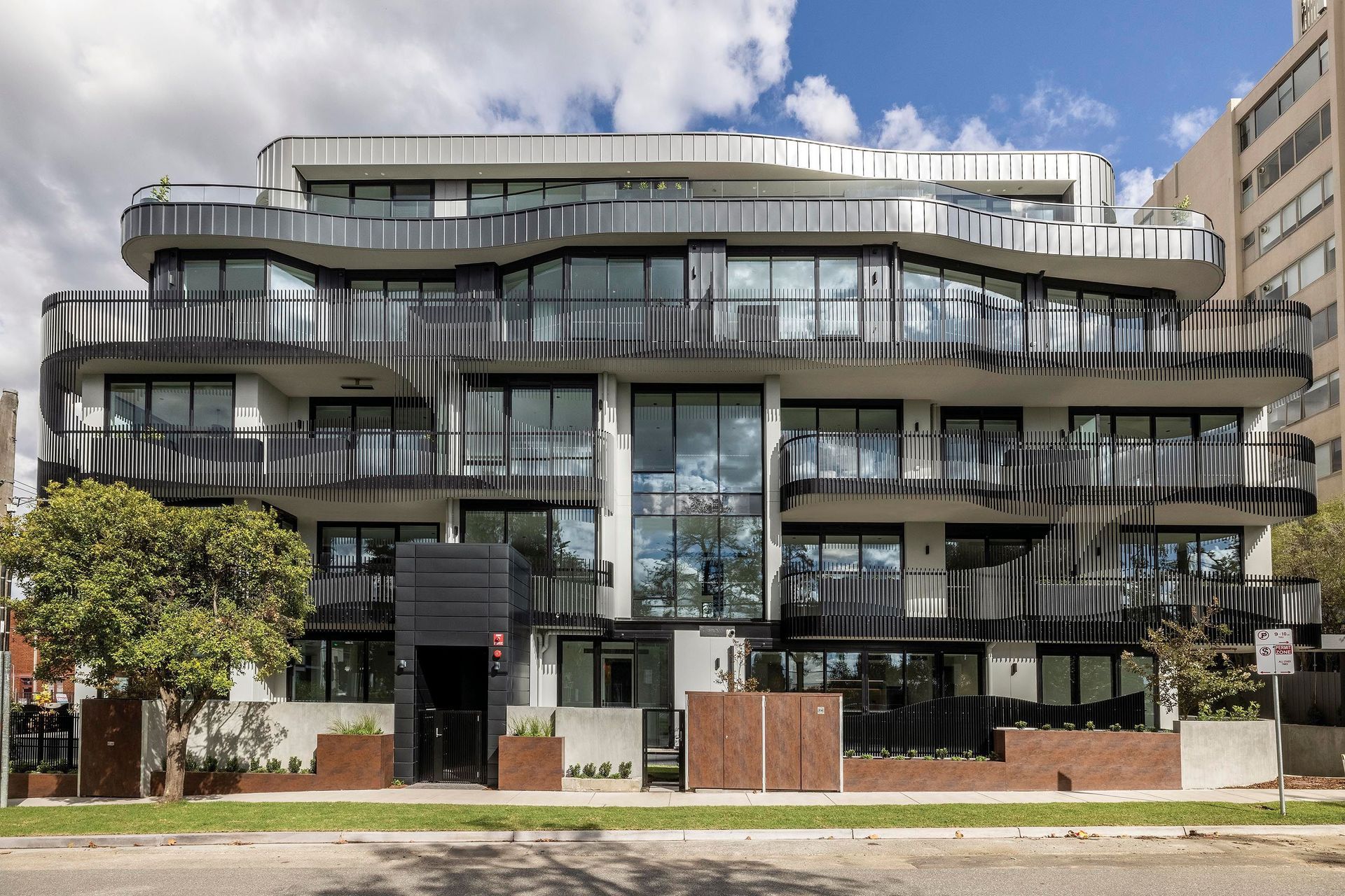 1SYDNEY-JW5443-v2.jpg