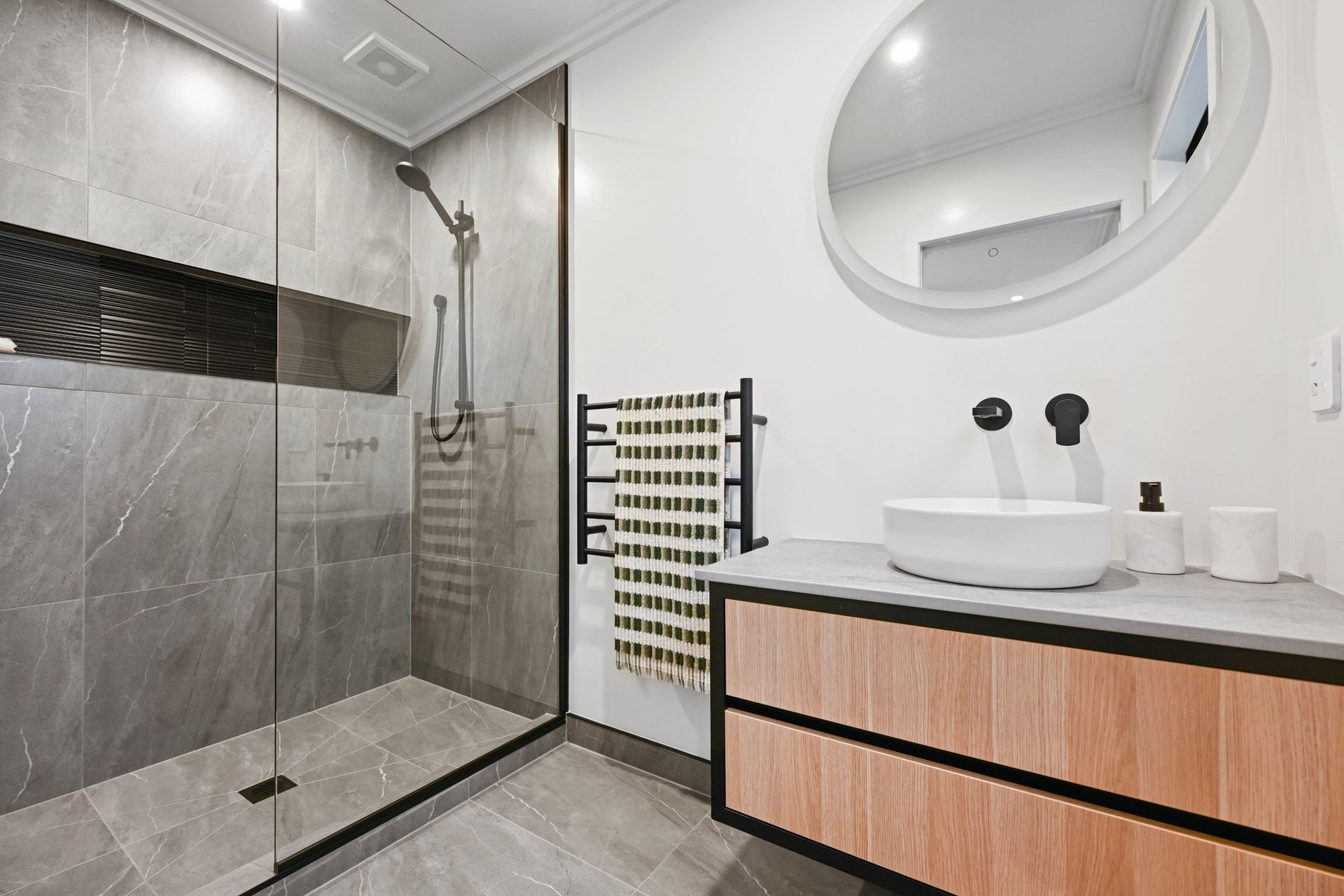 CONSTANCE DUPLEXES 