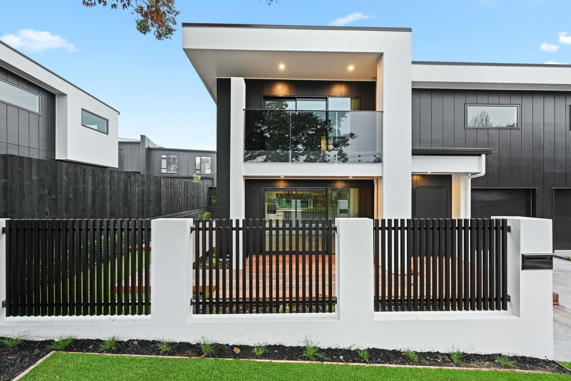CONSTANCE DUPLEXES 