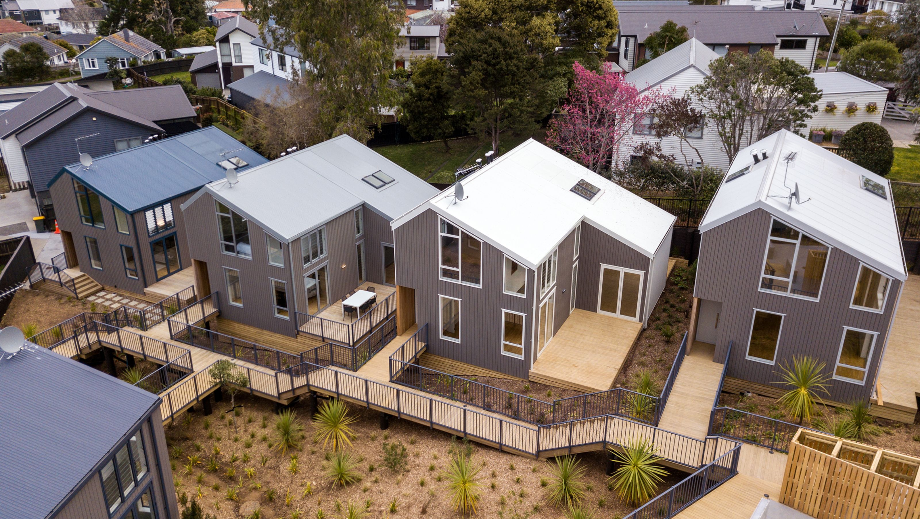 39 Castledine Crescent