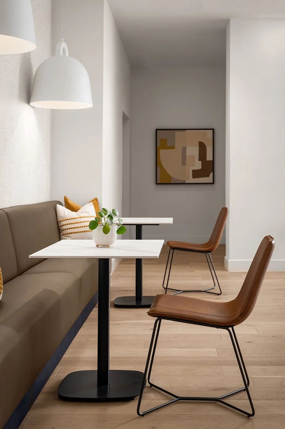 imgi12club-seating.jpg