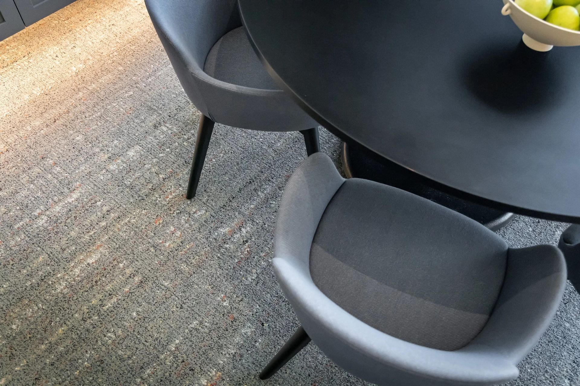 imgi17game-lounge-det3.jpg