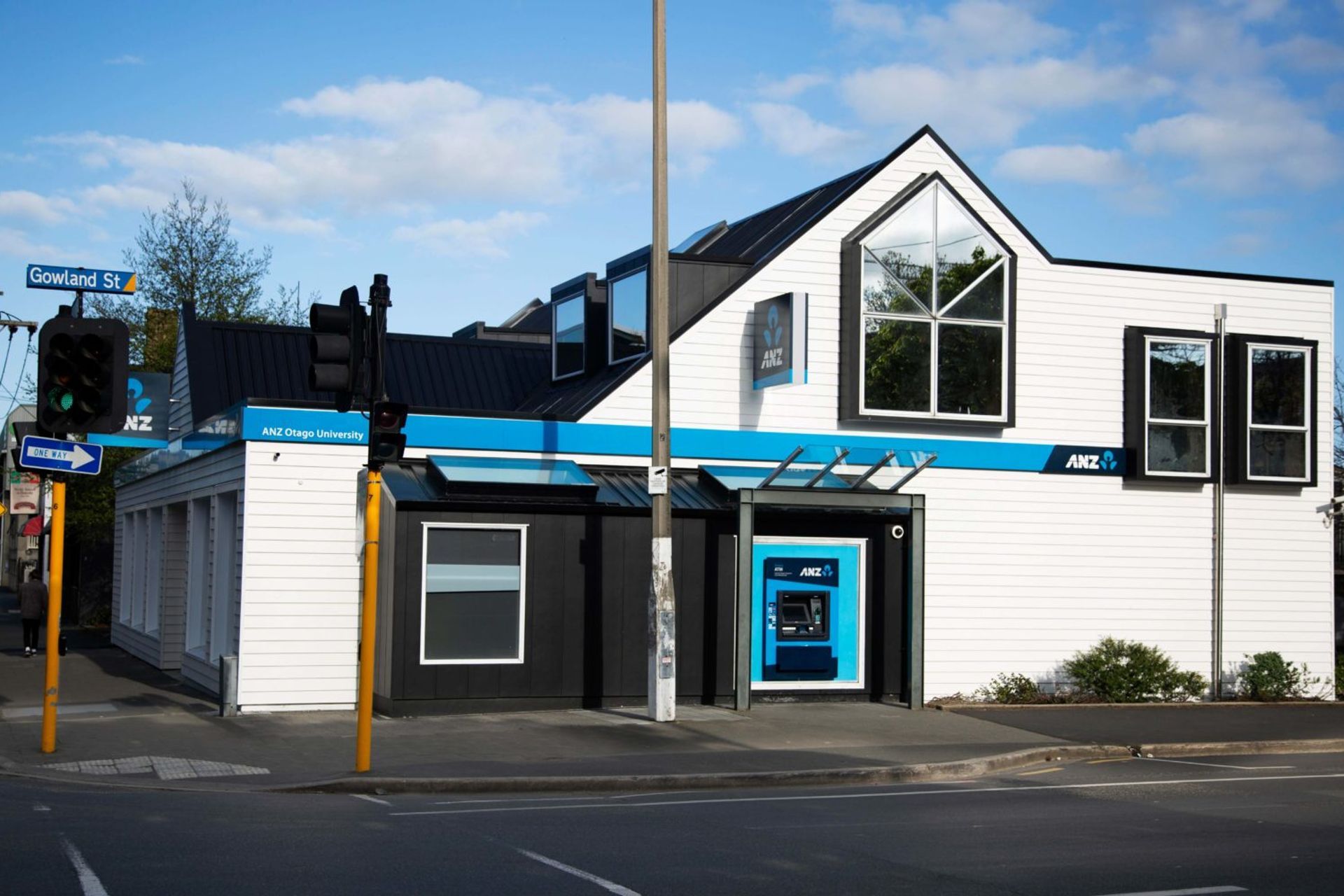 ANZ