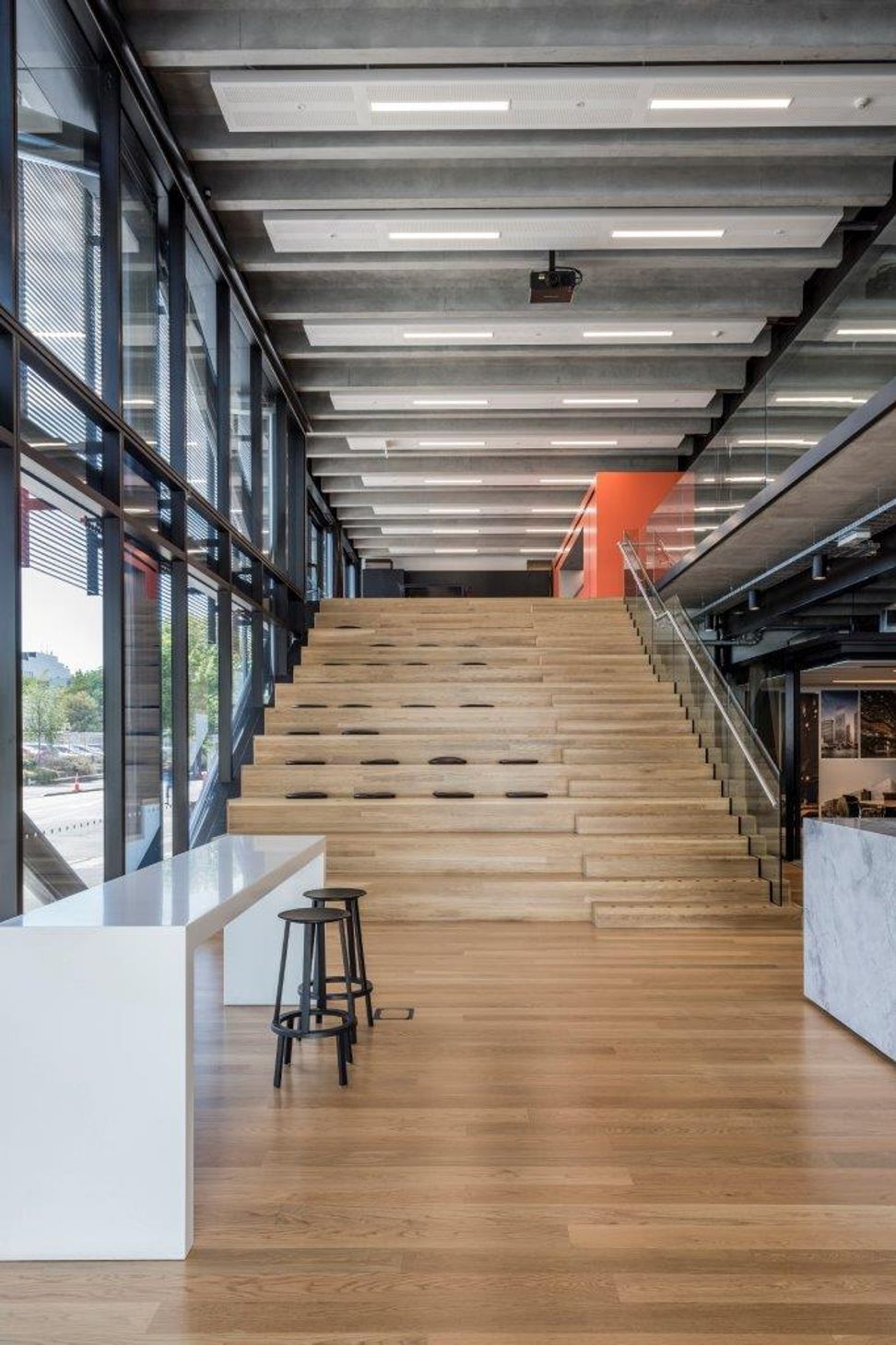 Warren &amp; Mahoney Fit Out