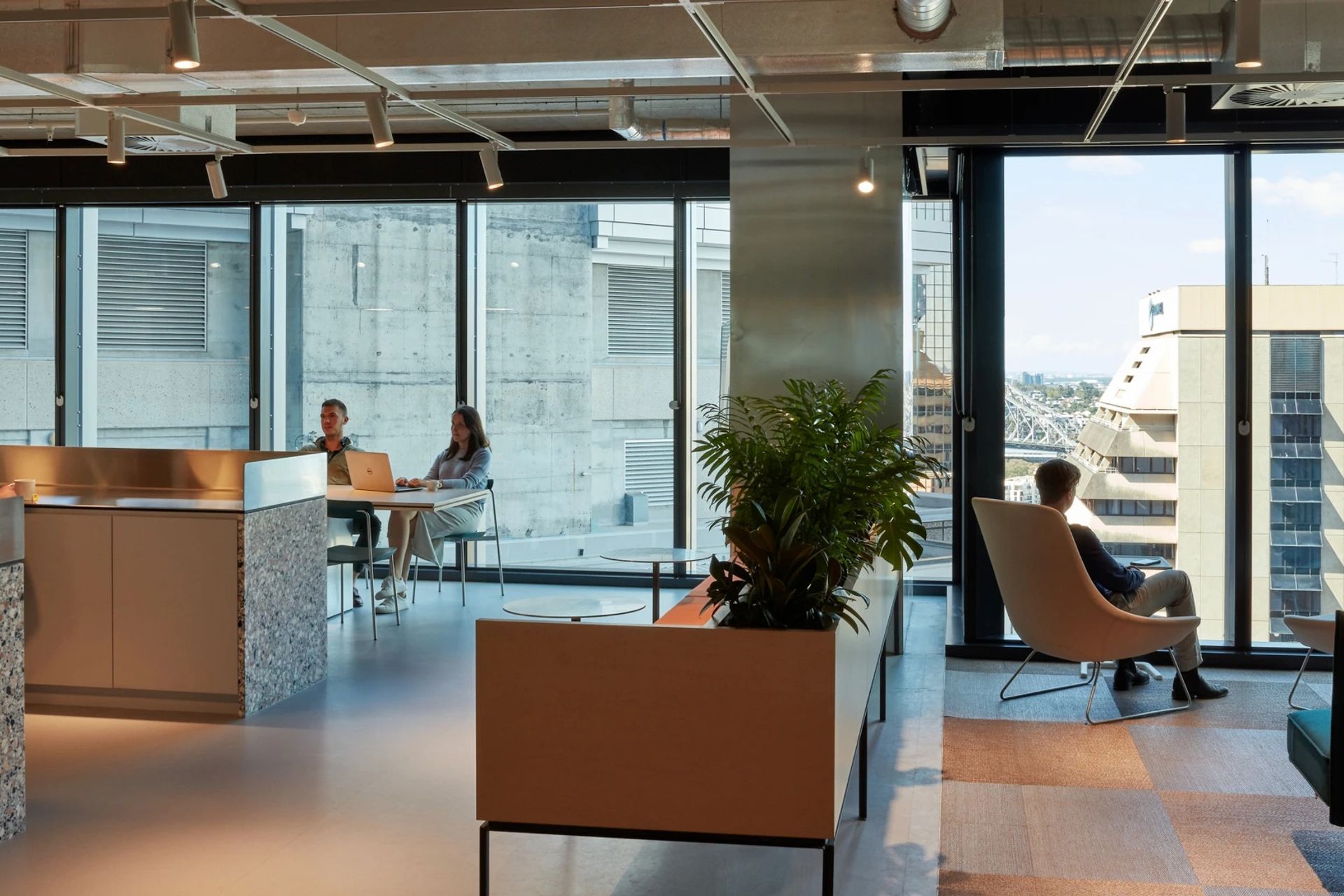 FibonacciCox-ArchitectureMidtownWorkplaceAssemblageC2A9CFJ36-1-ap-compressed.jpg