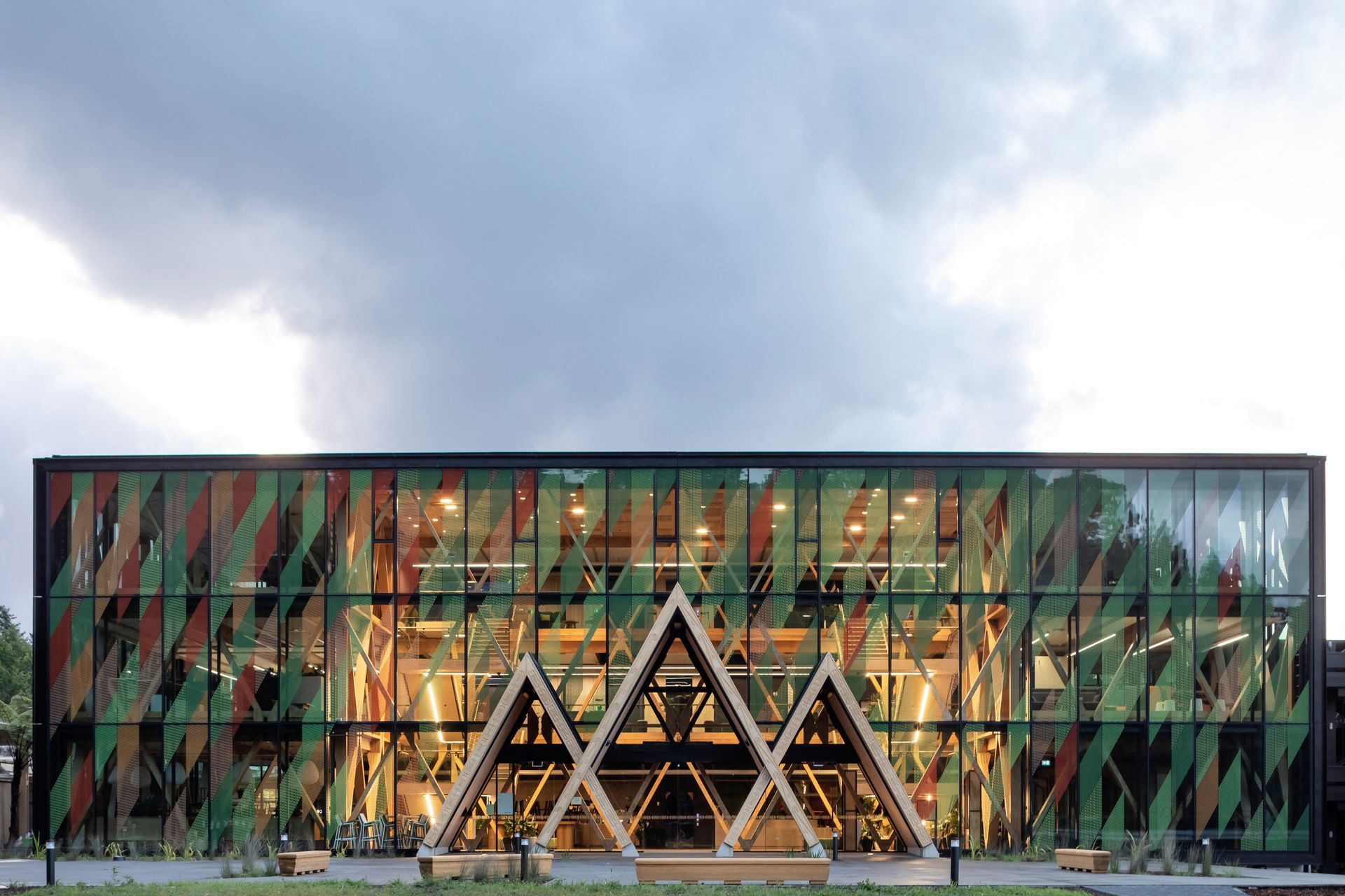 The fritted pattern on the glazing has been designed to resemble the neighbouring leaf canopy—a metaphorical forest.