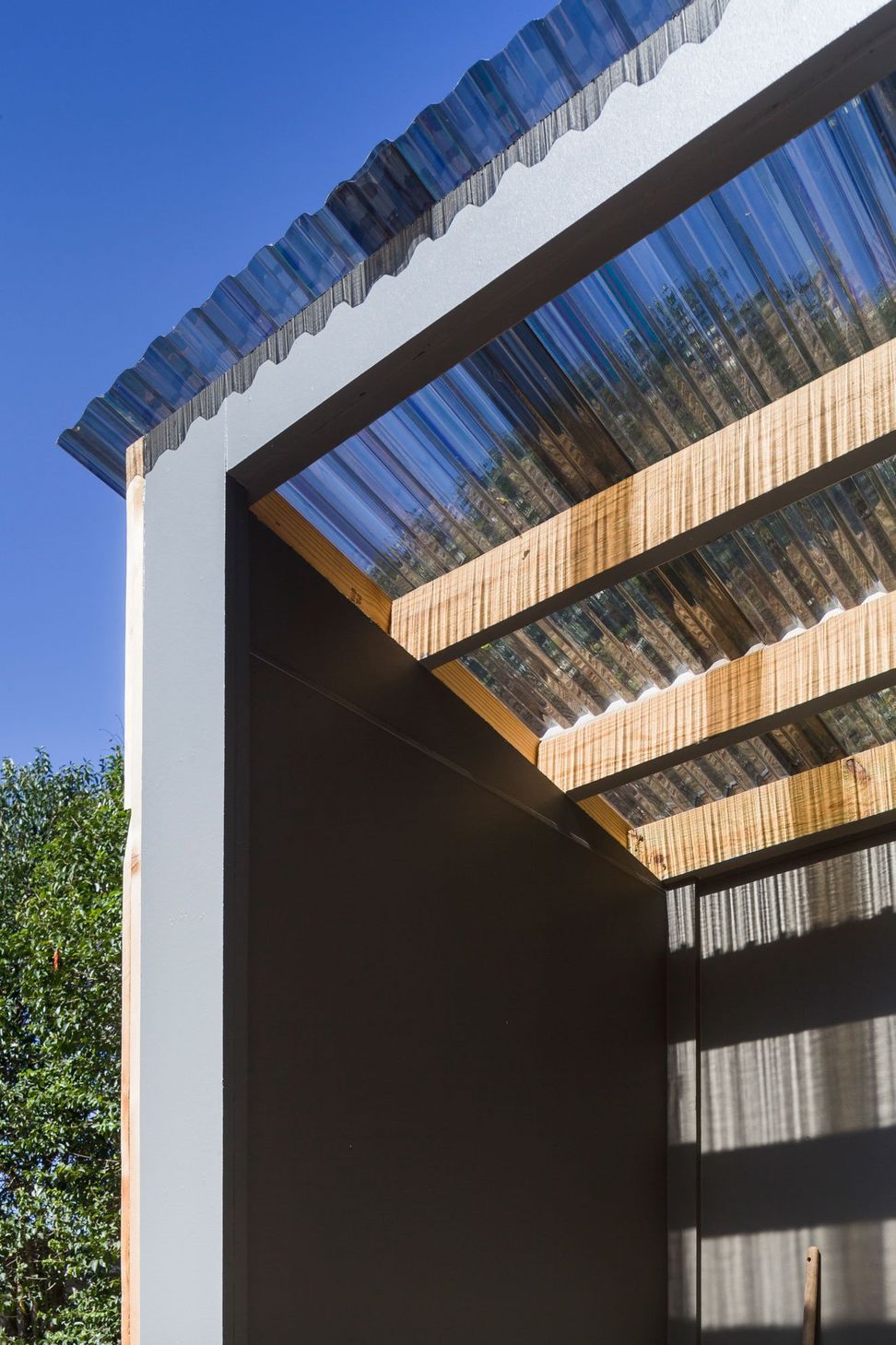 6CornucopiaCuppettKilpatrickArchitectureandInteriorDesignaustin-tx-clear-roof-polycarbonate-panels.jpg