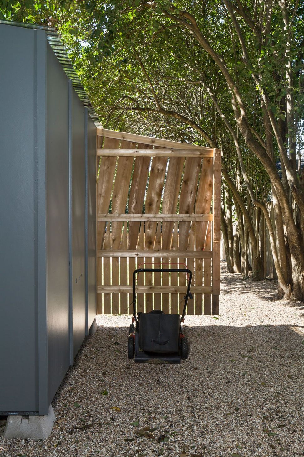 7CornucopiaCuppettKilpatrickArchitectureandInteriorDesignaustin-tx-shed-extended-facade-equipment-screen.jpg
