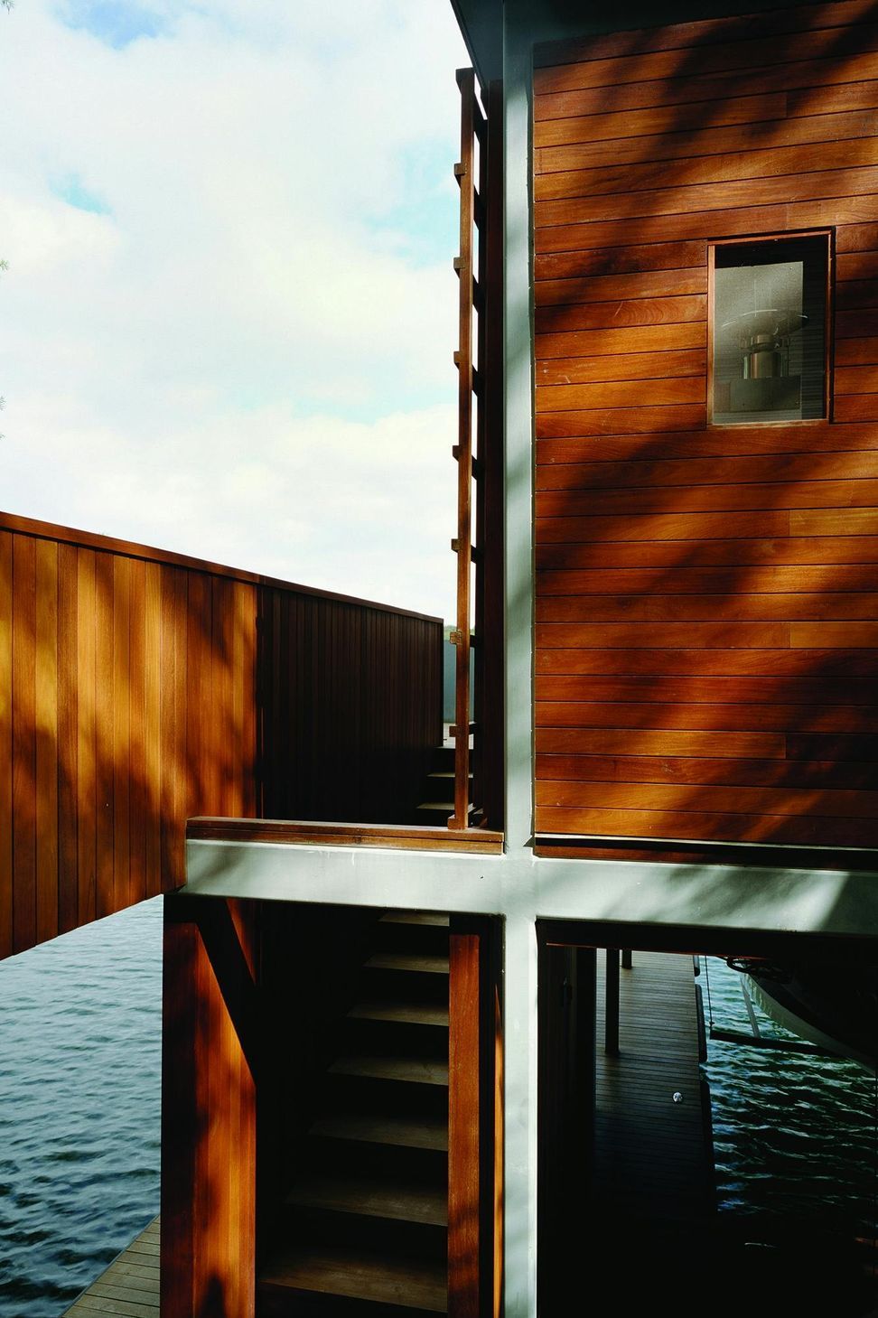 9802-Lake-House-Paul-Bardagiy-V-Approach.jpg