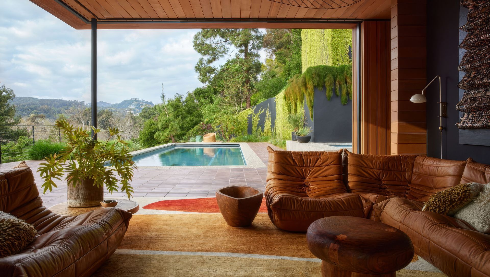 Rustic Canyon Residence banner