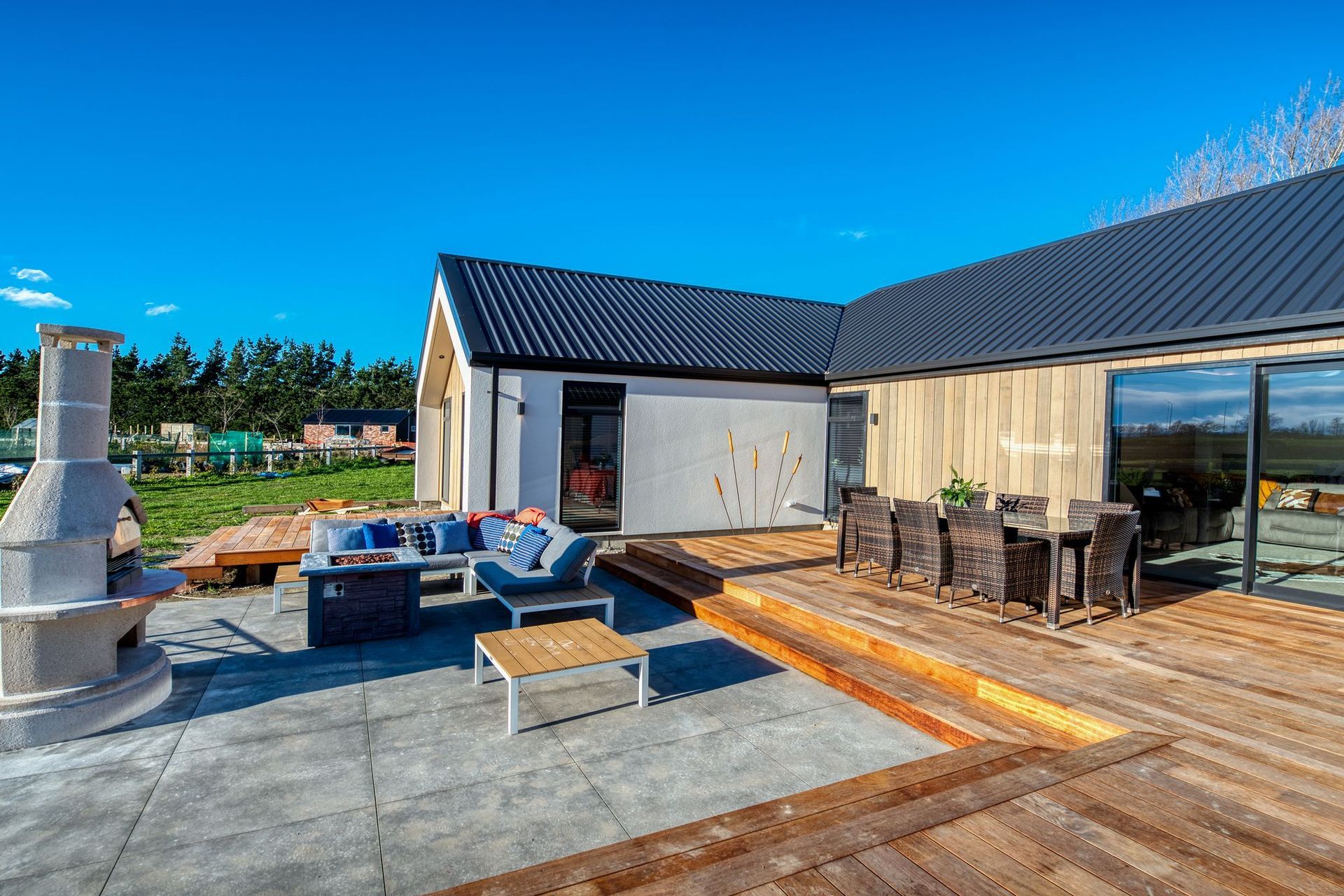 Pavilion Home, Cedar Cladding