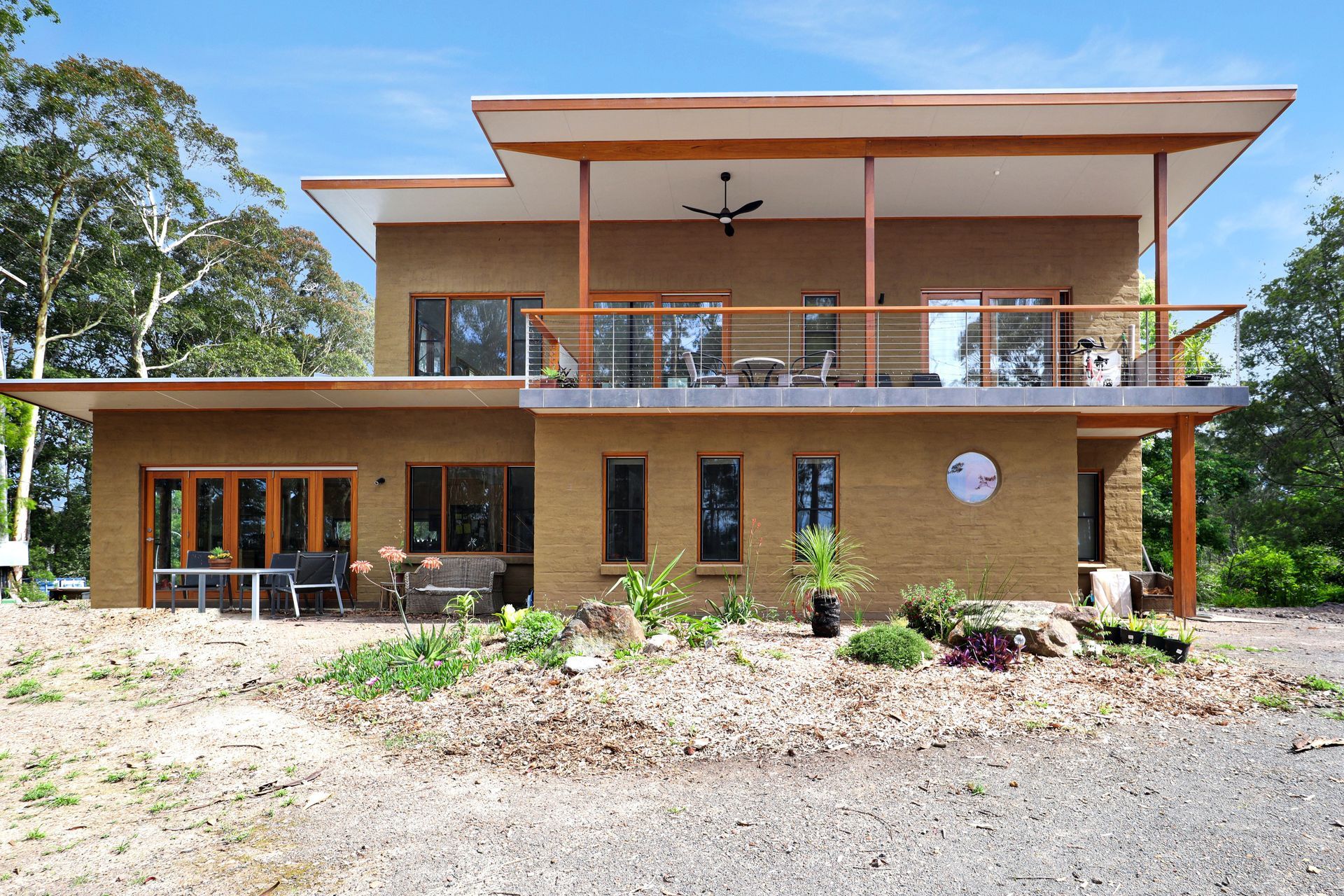 Made from the Earth - Mudbrick Home