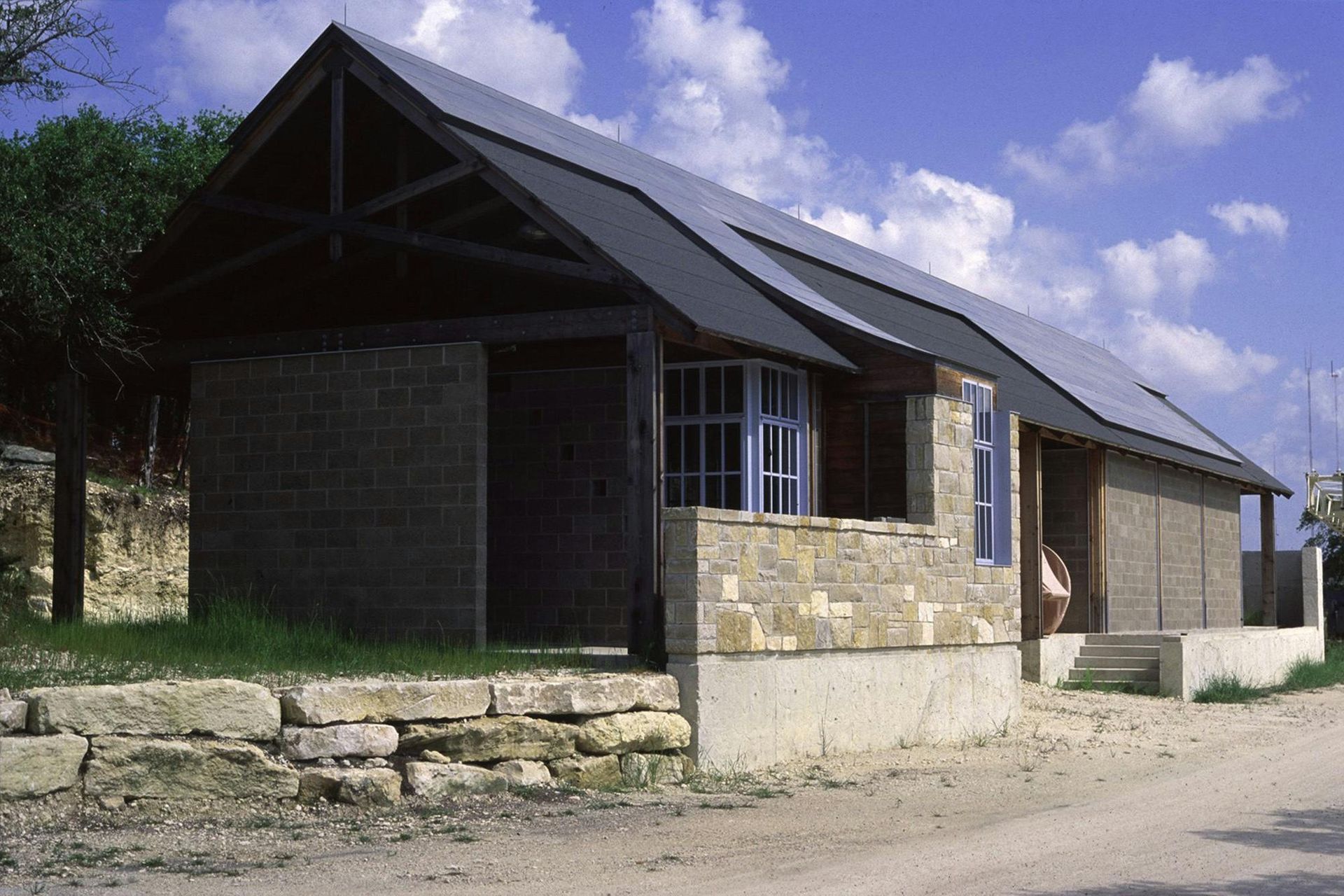 exterior8.jpg