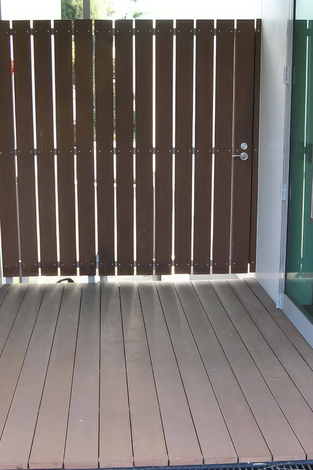 upFencing-Decking-1024x766-fix-standard-scale-400x.jpg