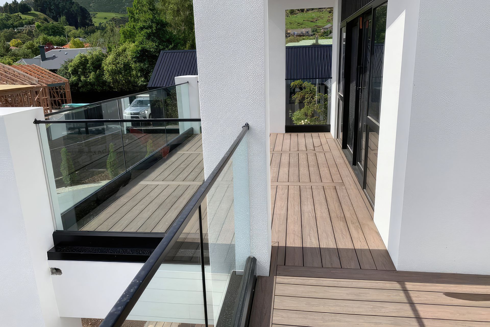 upbiform-upper-deck-wood-floor-1024x768-fix-standard-scale-400x.jpg