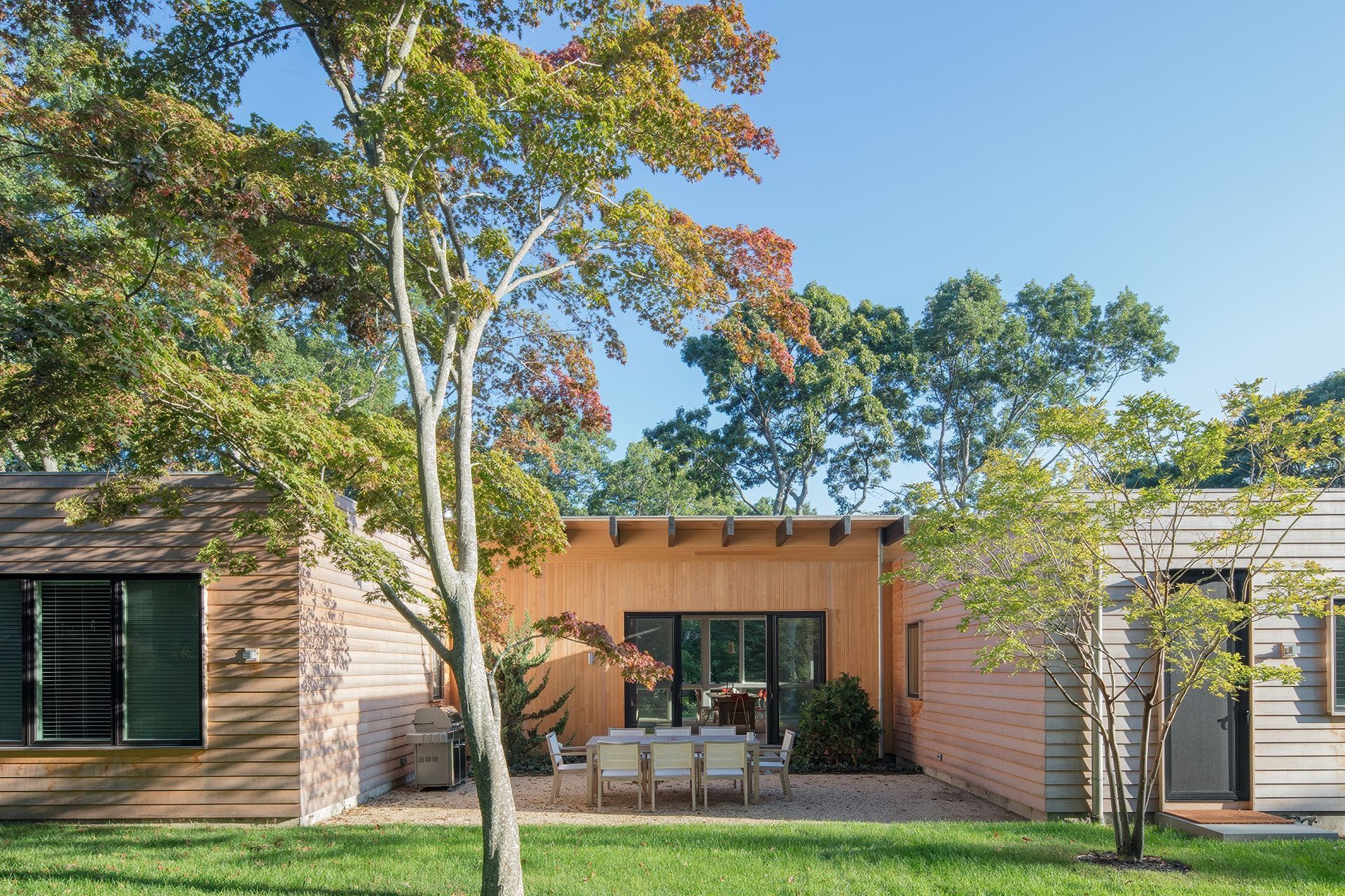 8-redwood-residence-back.jpeg