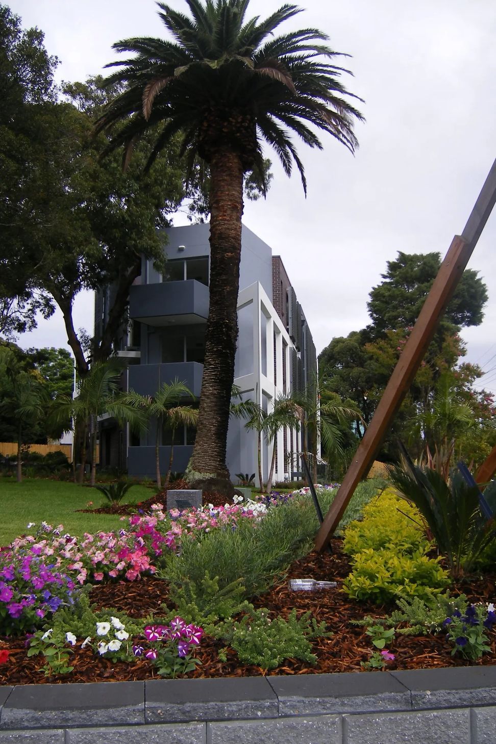 Auburn Street Apartments