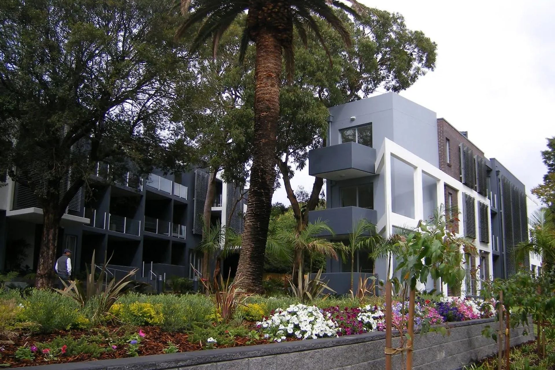 Auburn Street Apartments