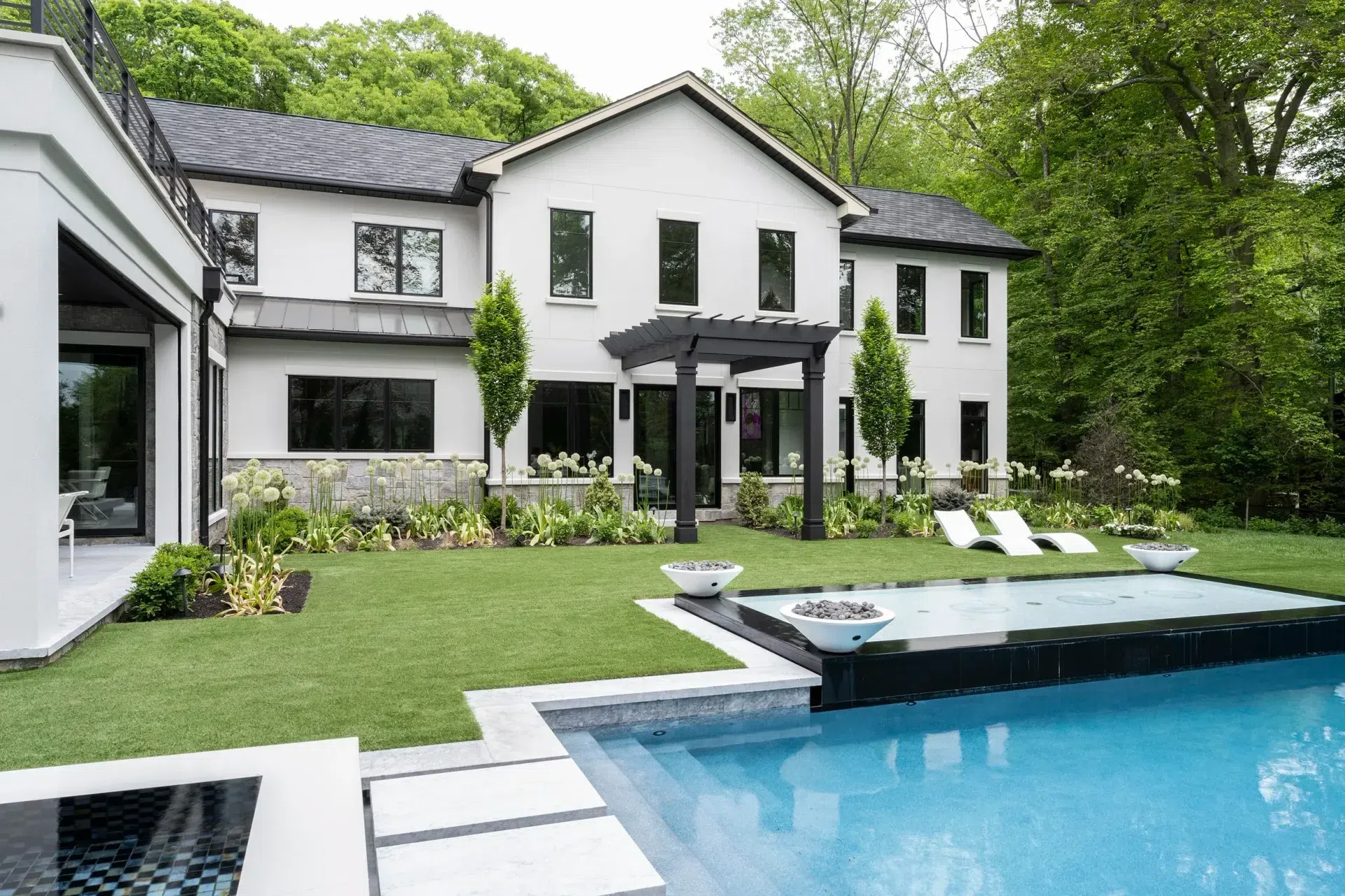 ClosterHome28629.webp
