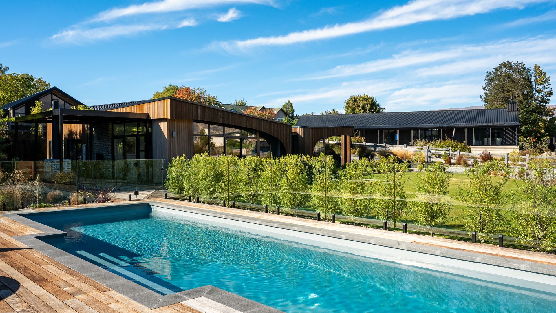 Beacon Poolscape by Archi Build  video