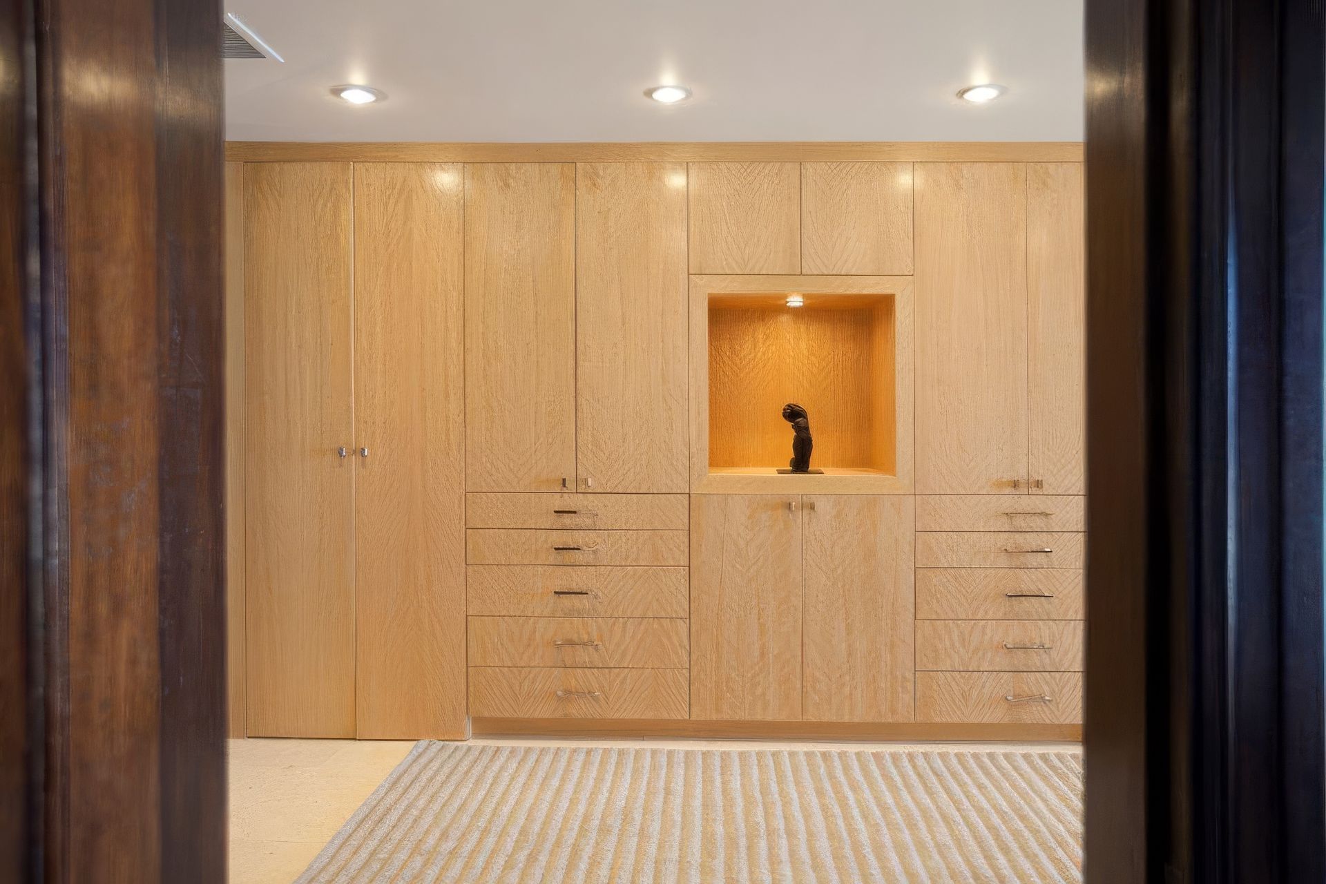 cielo-dressing-room-upscaled-by-Replicate.jpg