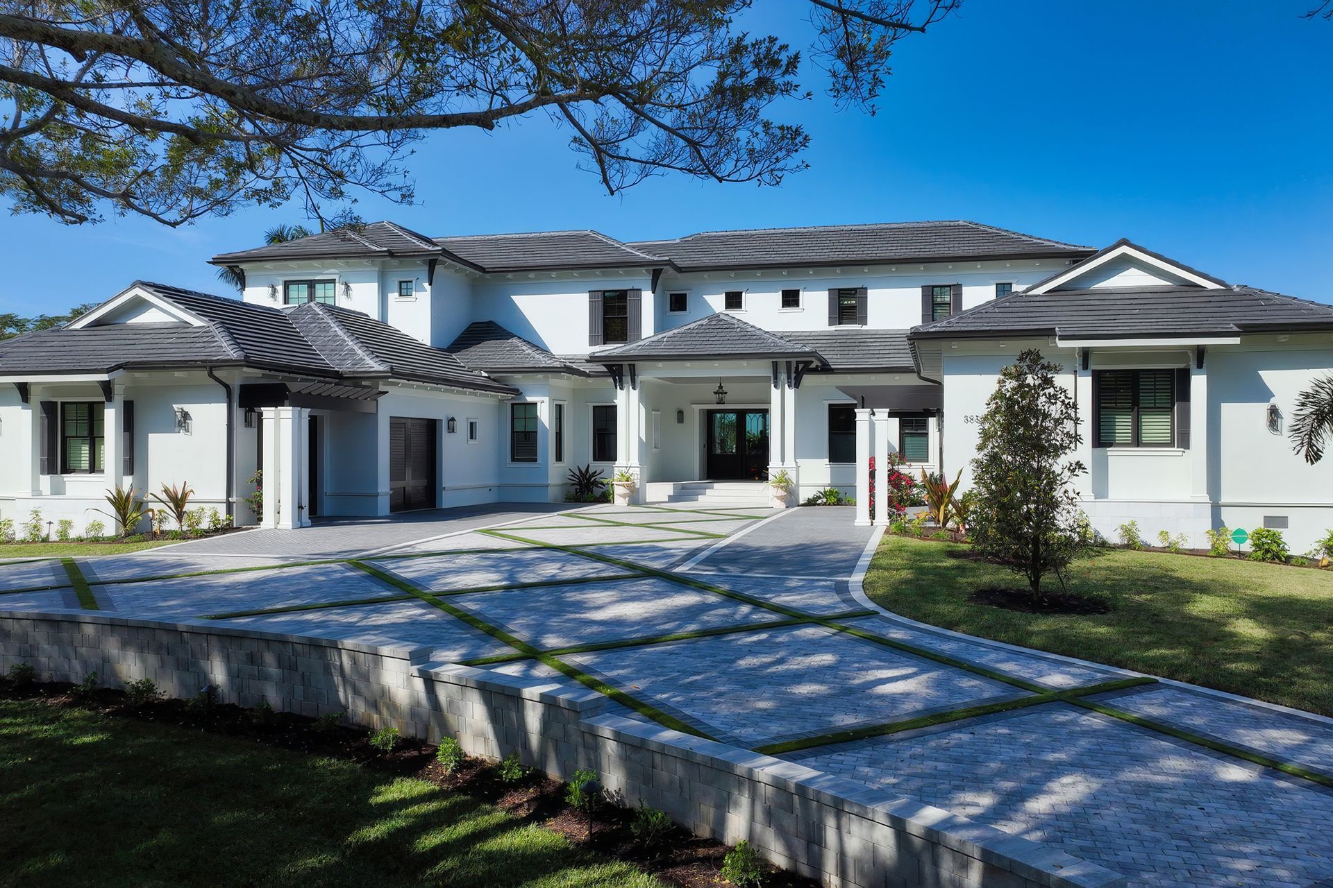florida-residential-architecture-front-exterior-cmsa-architect-sarasota-upscaled-by-Replicate.jpg