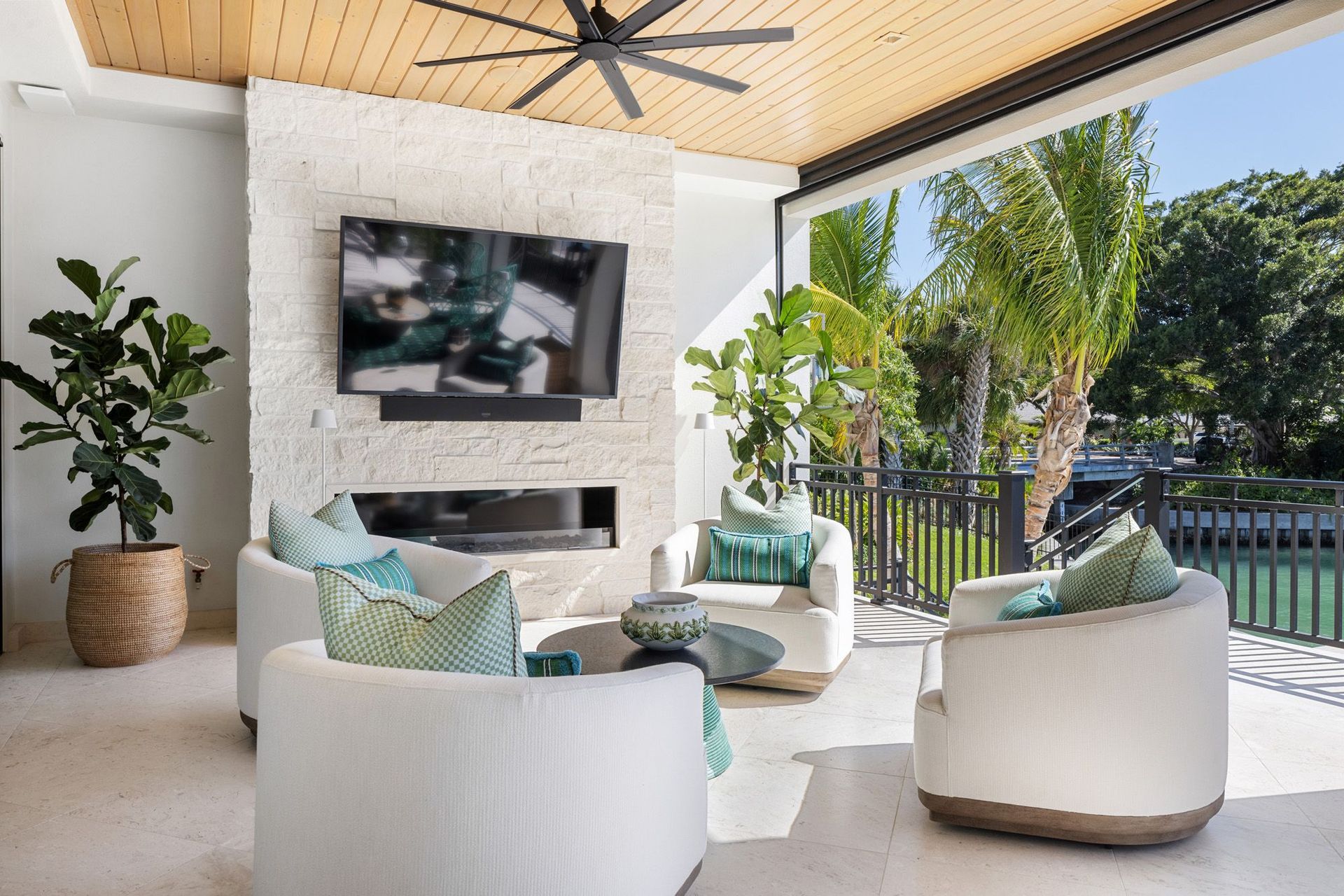 modern-four-square-sarasota-luxury-outoor-indoor-1.jpg
