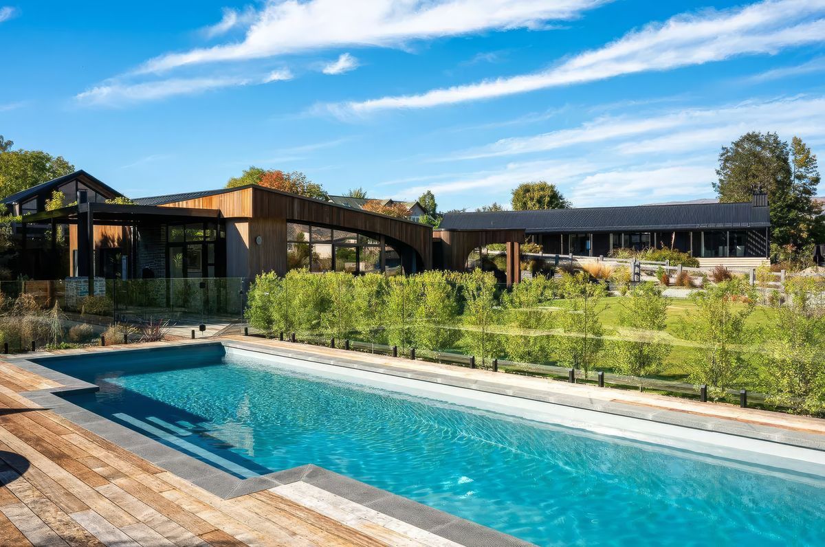 Beacon Poolscape