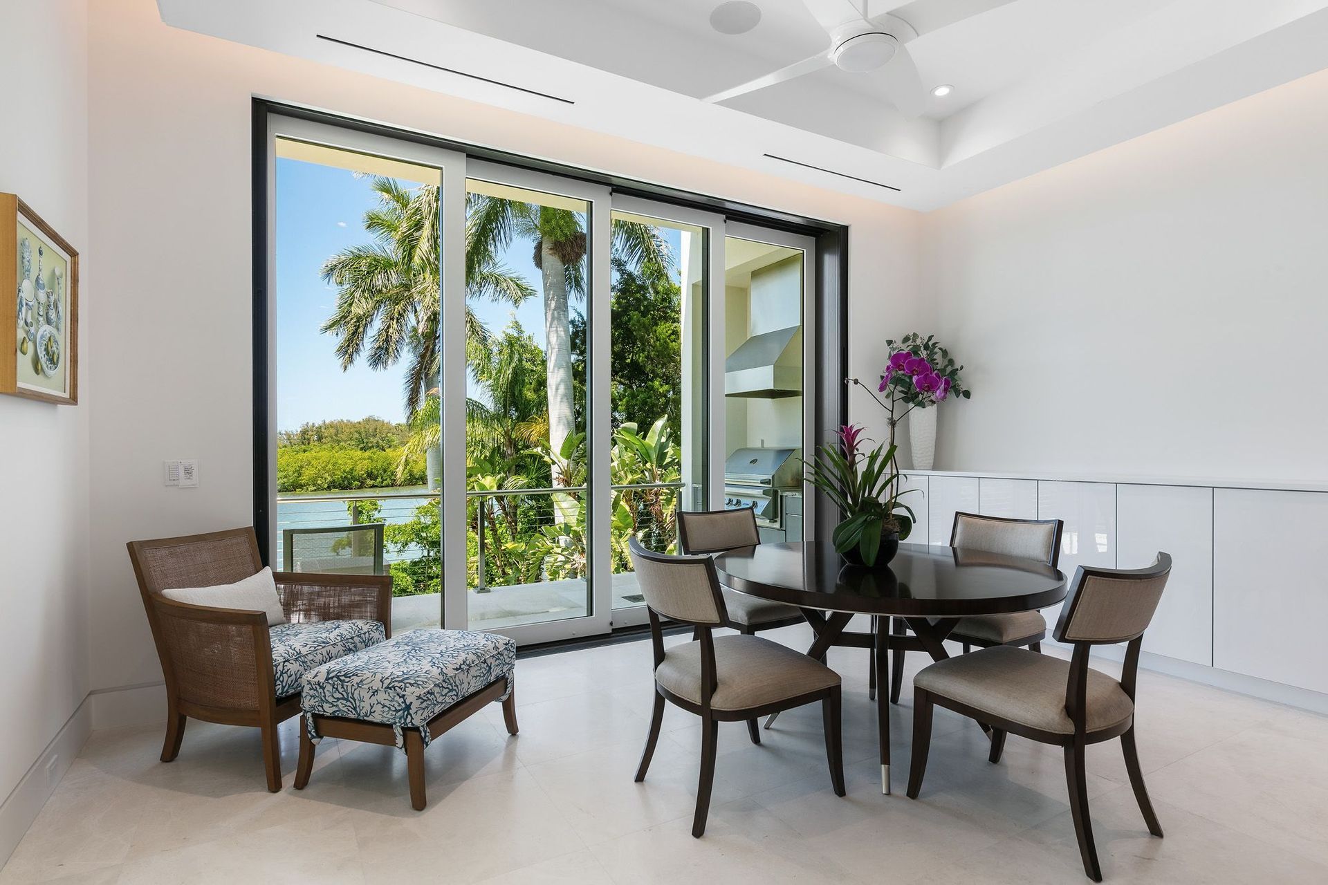 sarasota-waterfront-home-dining-area.jpg