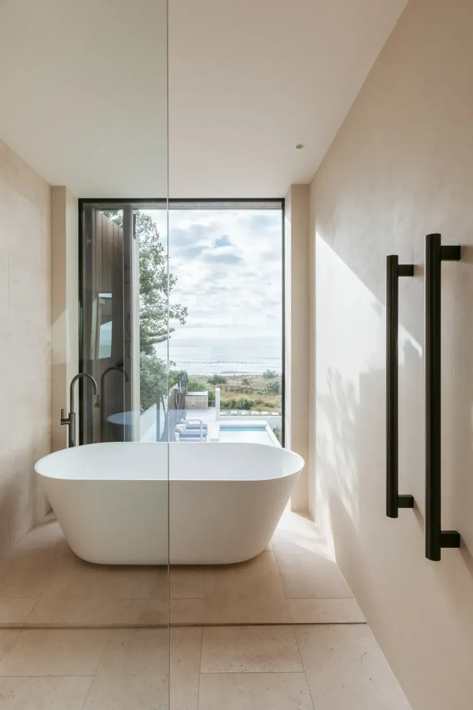 the-retreat-papamoa-bathroom-01.webp