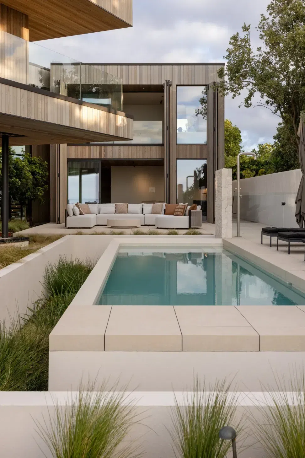 the-retreat-papamoa-pool-02.webp