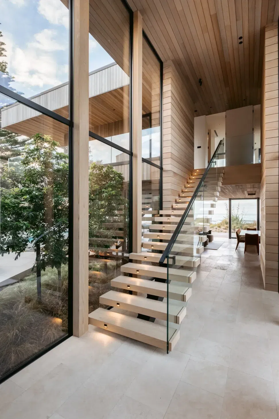 the-retreat-papamoa-stairs-01.webp
