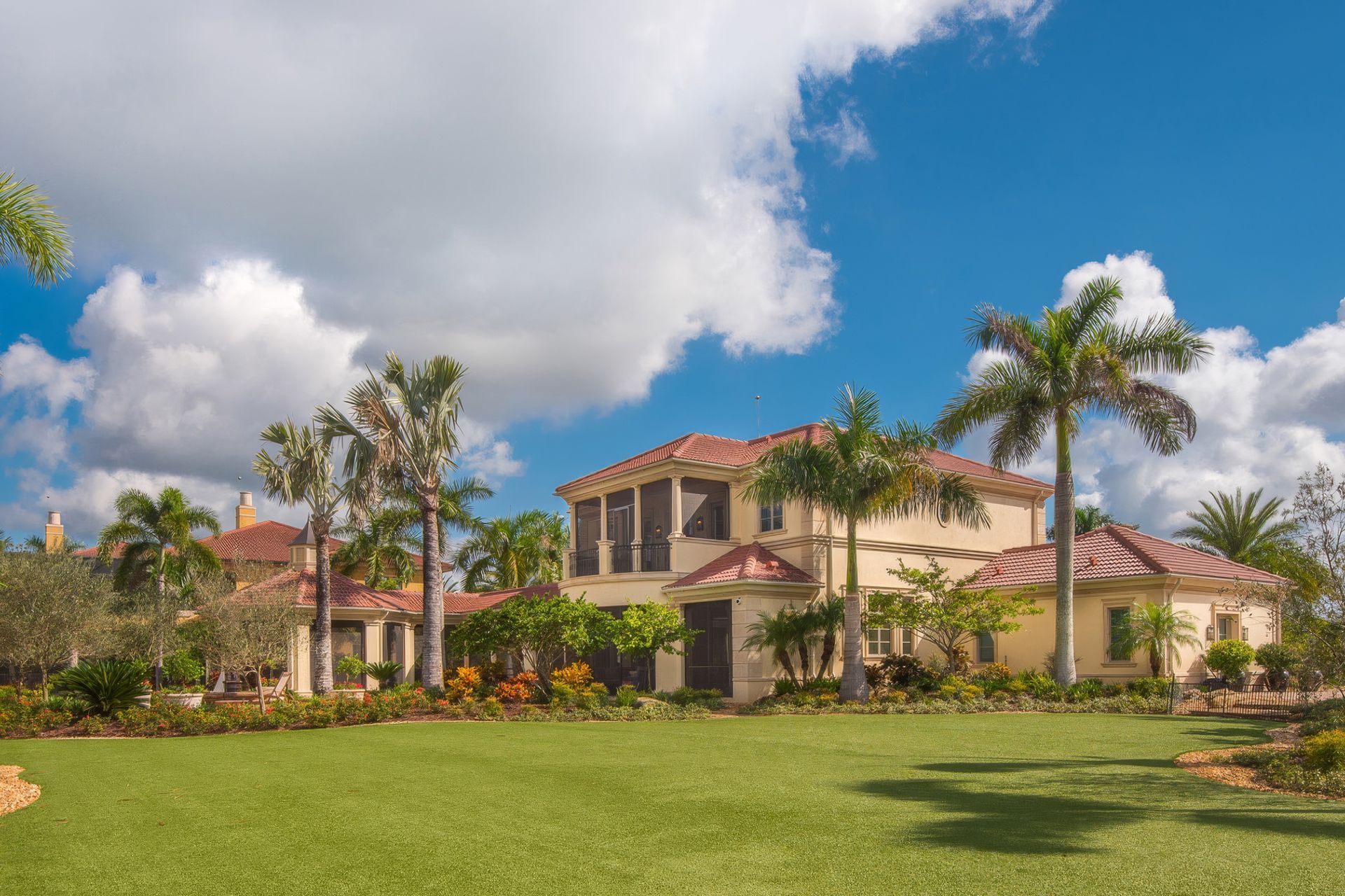 traditional-concessions-lakewood-ranch-exterior-upscaled-by-Replicate.jpg