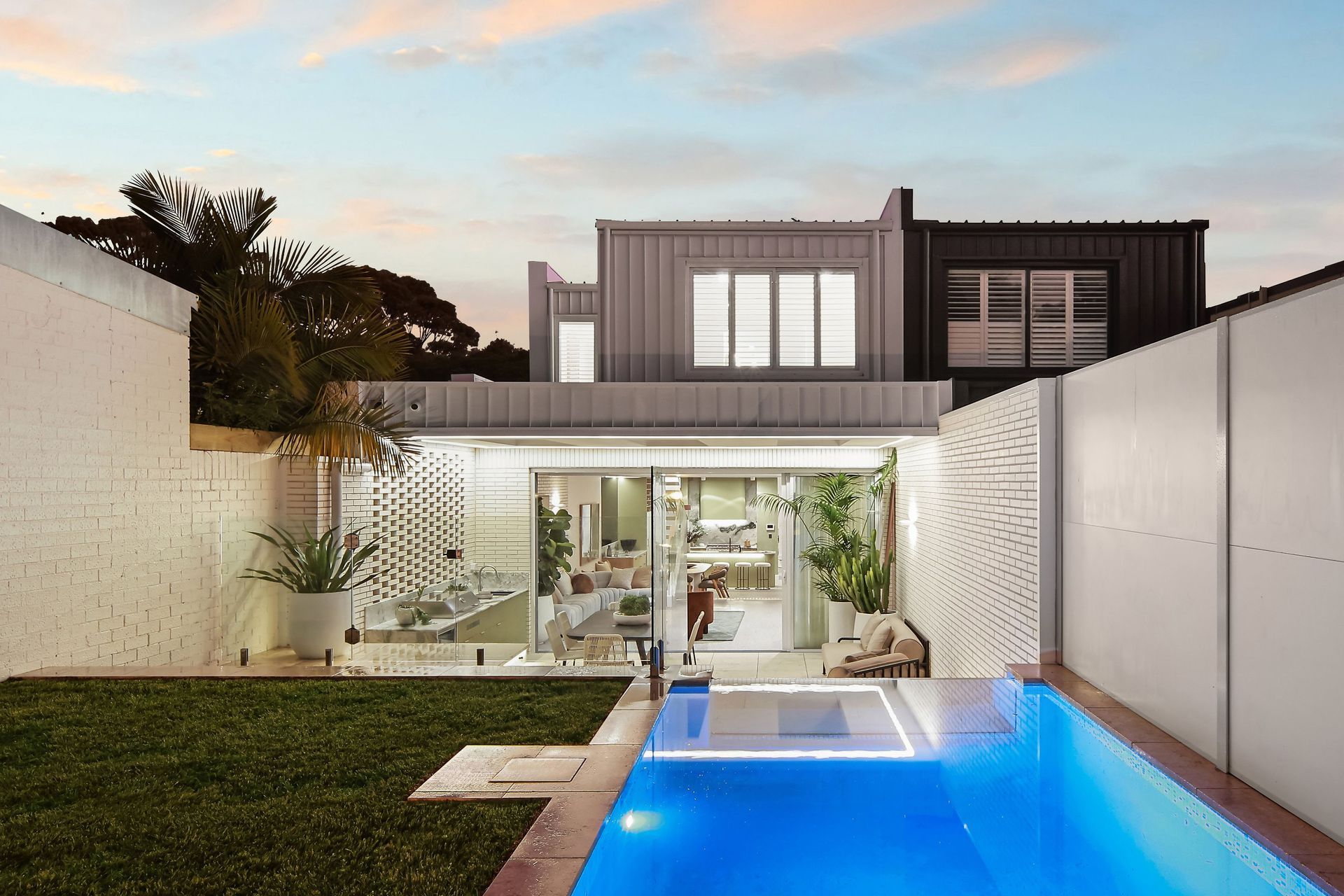 43DarleyStreetNewtownHighPool-v2.jpg