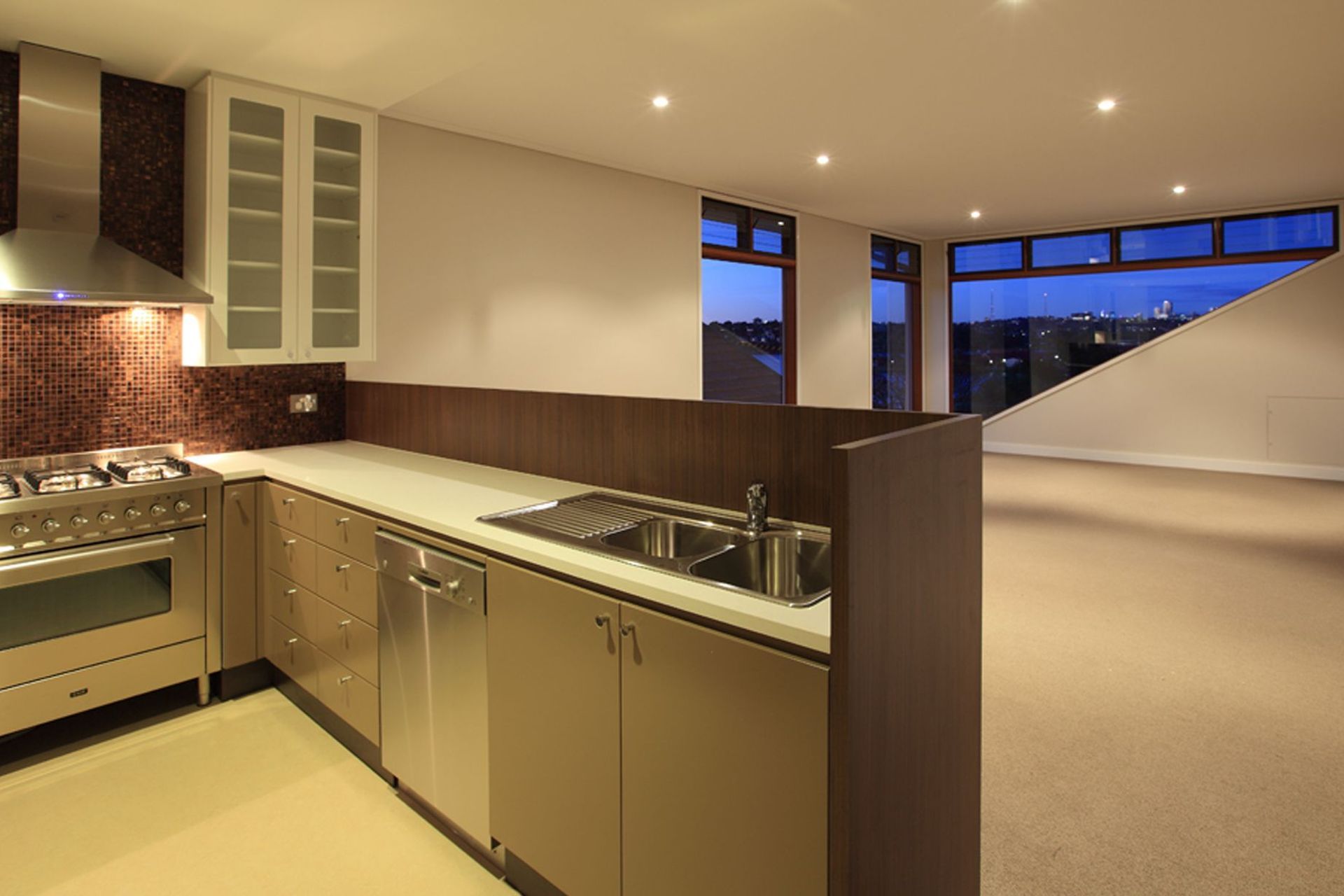 DRUMMOYNE-SEMIDETACHED07.jpg