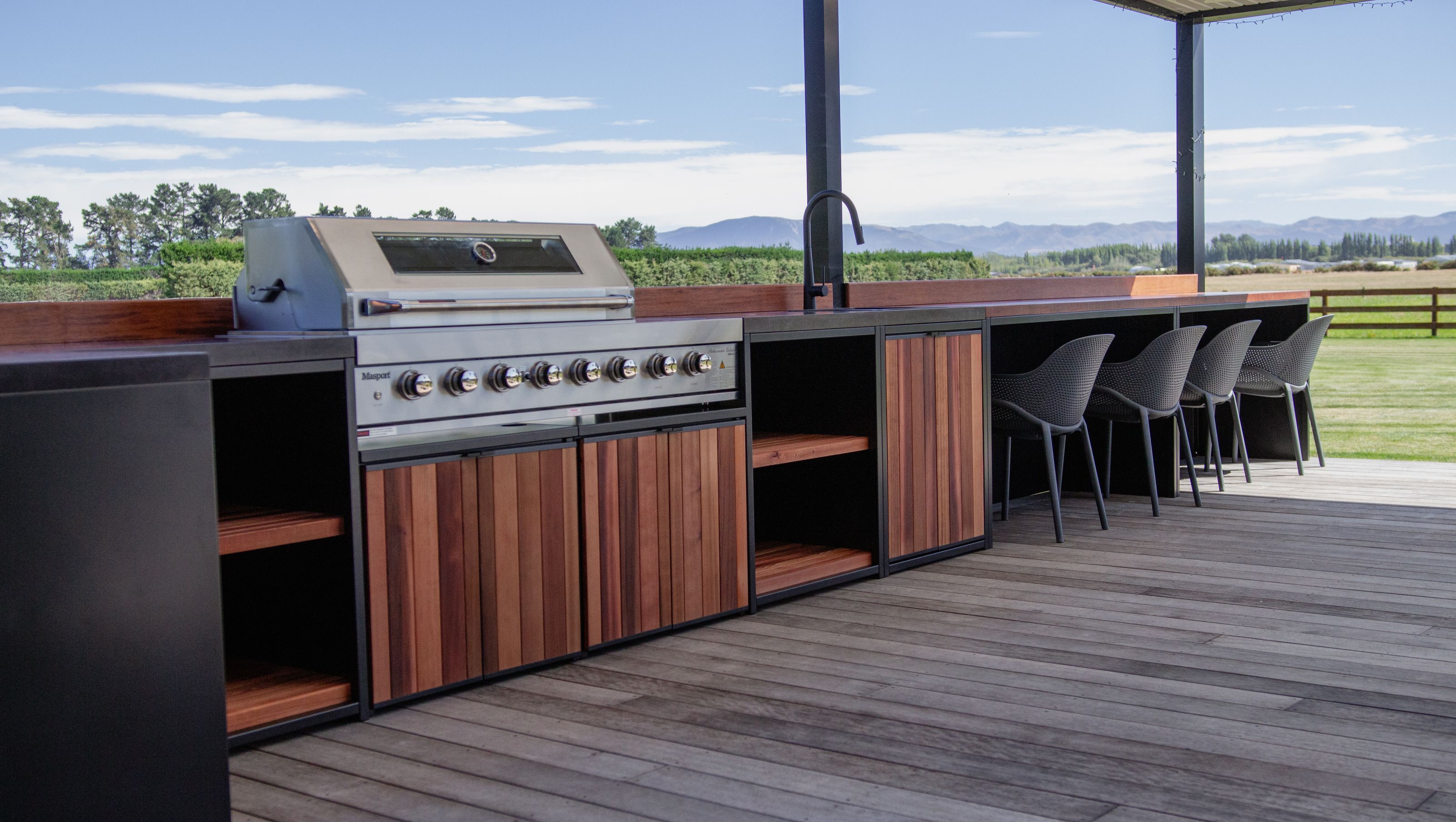 Fernside Outdoor Kitchen