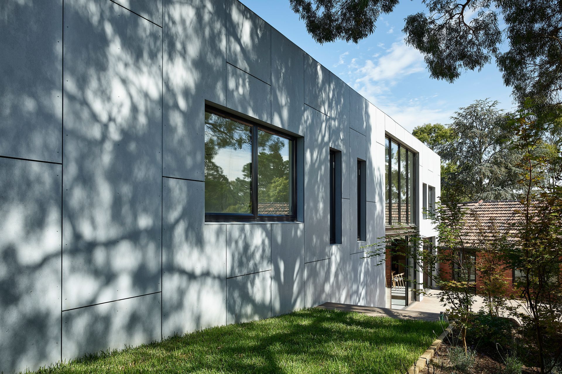 Link Bridge House