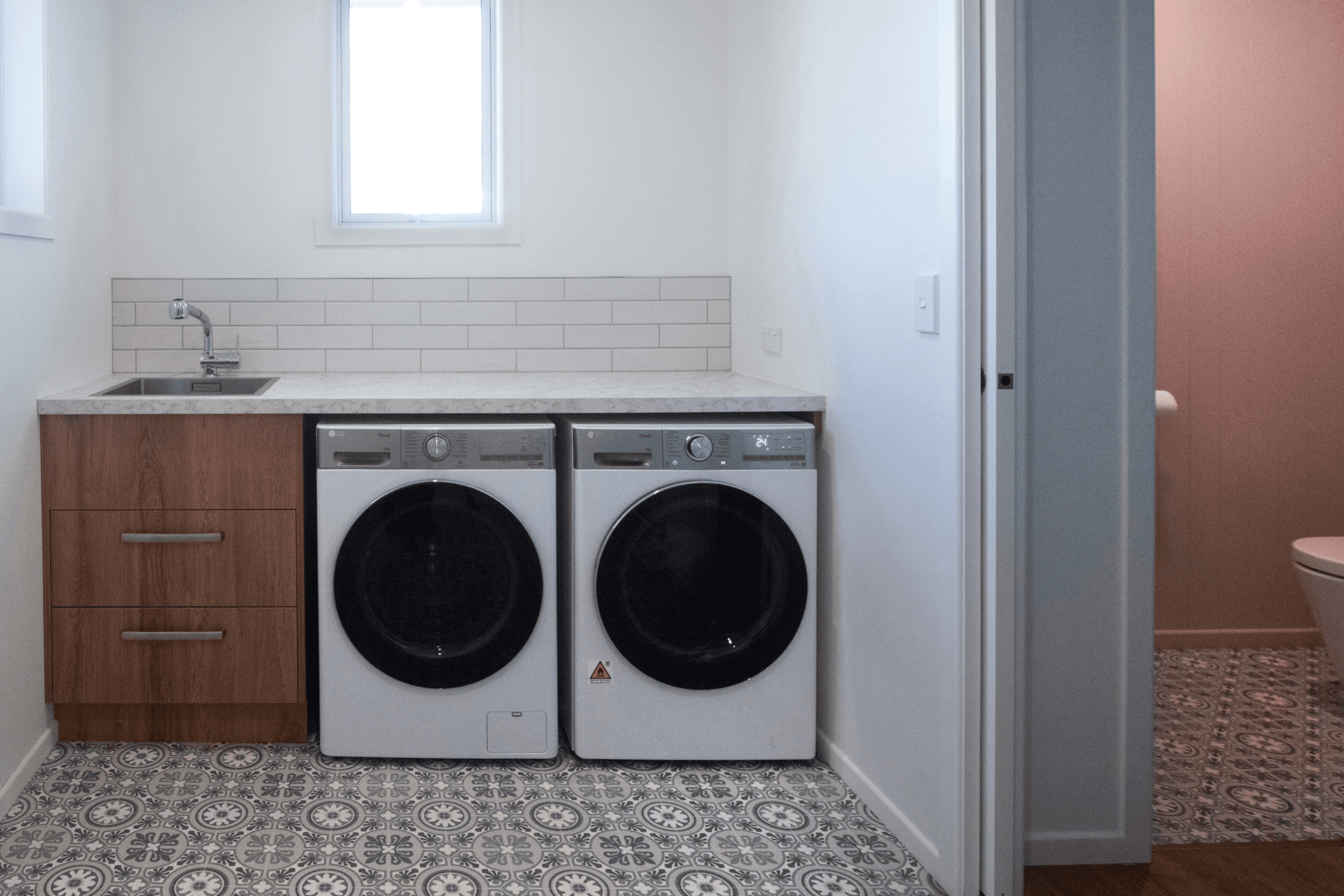 MHD-shades-of-hydrangea-laundry.png