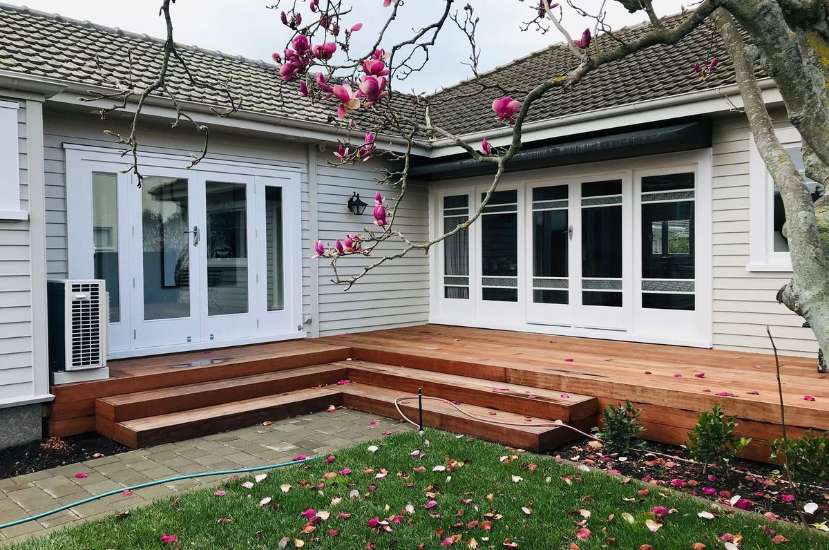 Herrick Street, Extension