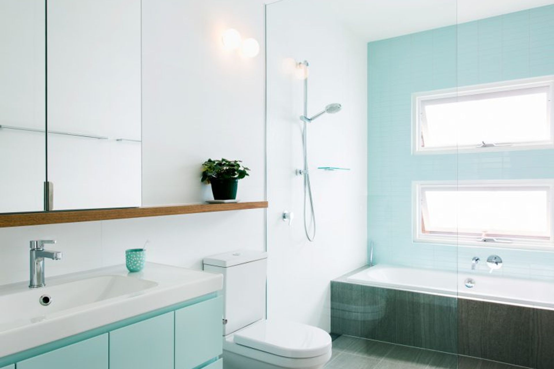 ELSTERNWICK HOUSE