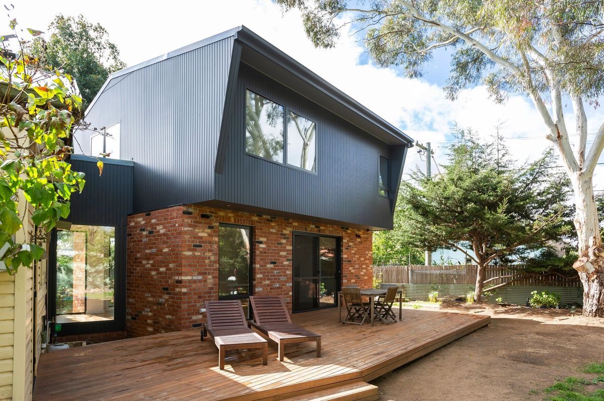 Narrabundah Extension