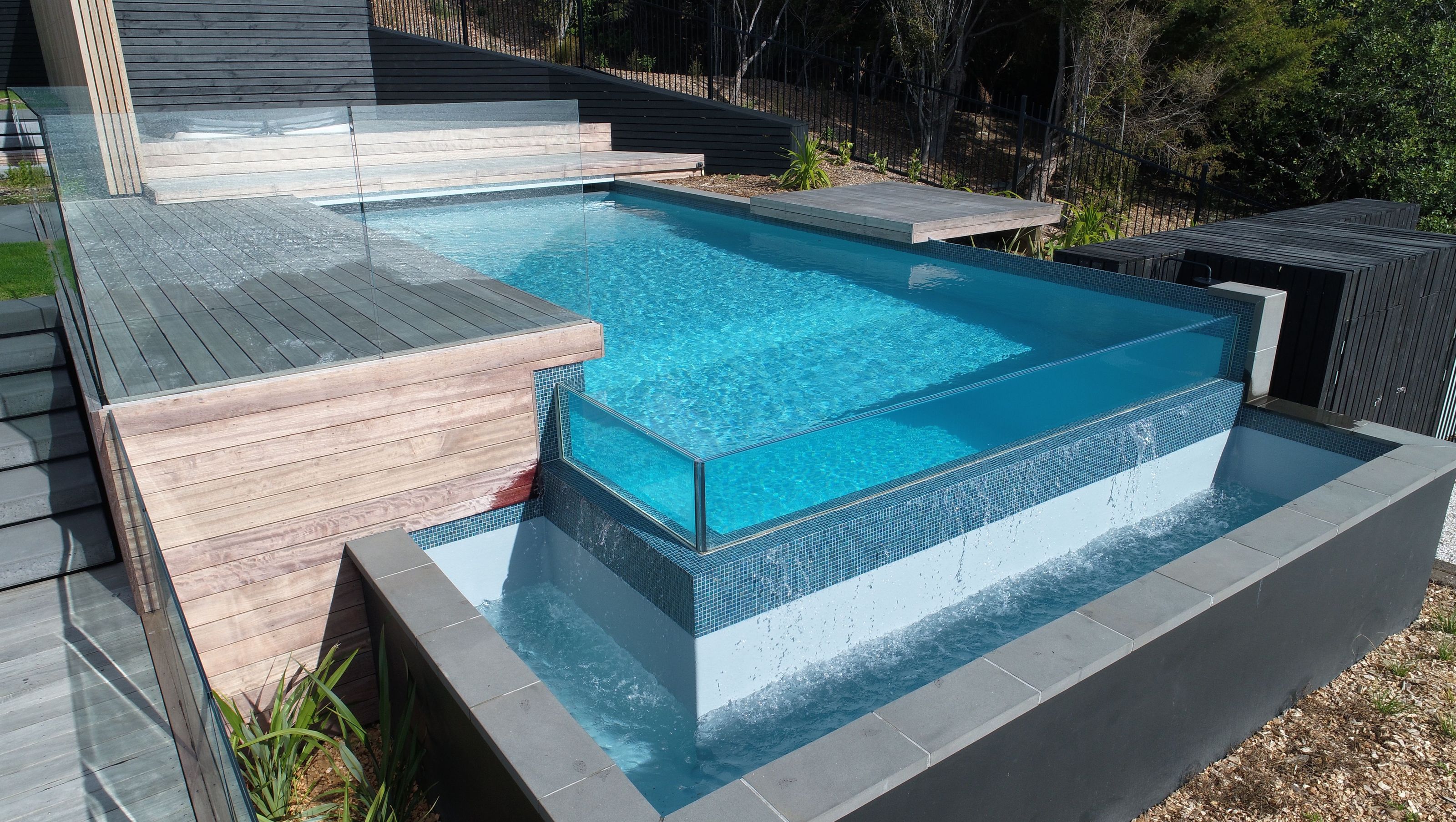 Glass Edge Infinity Pool