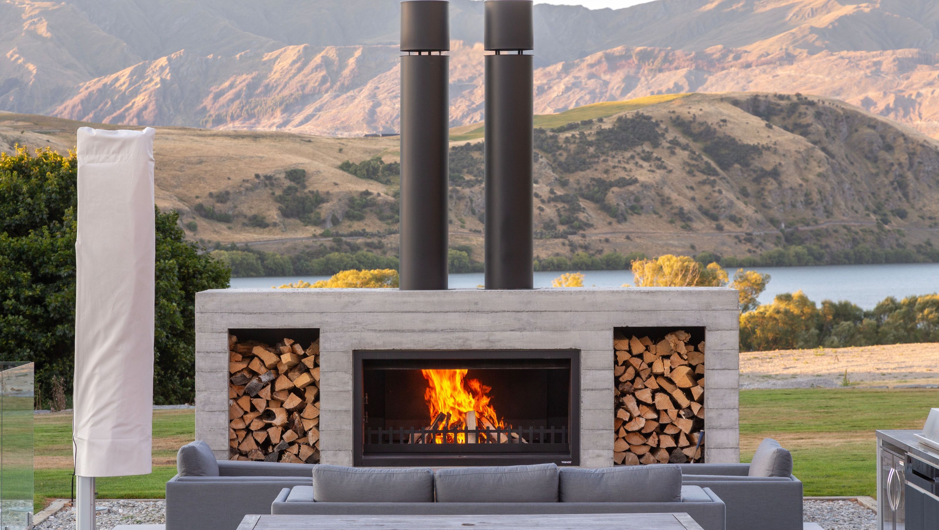 Trendz Qtown Fireplace