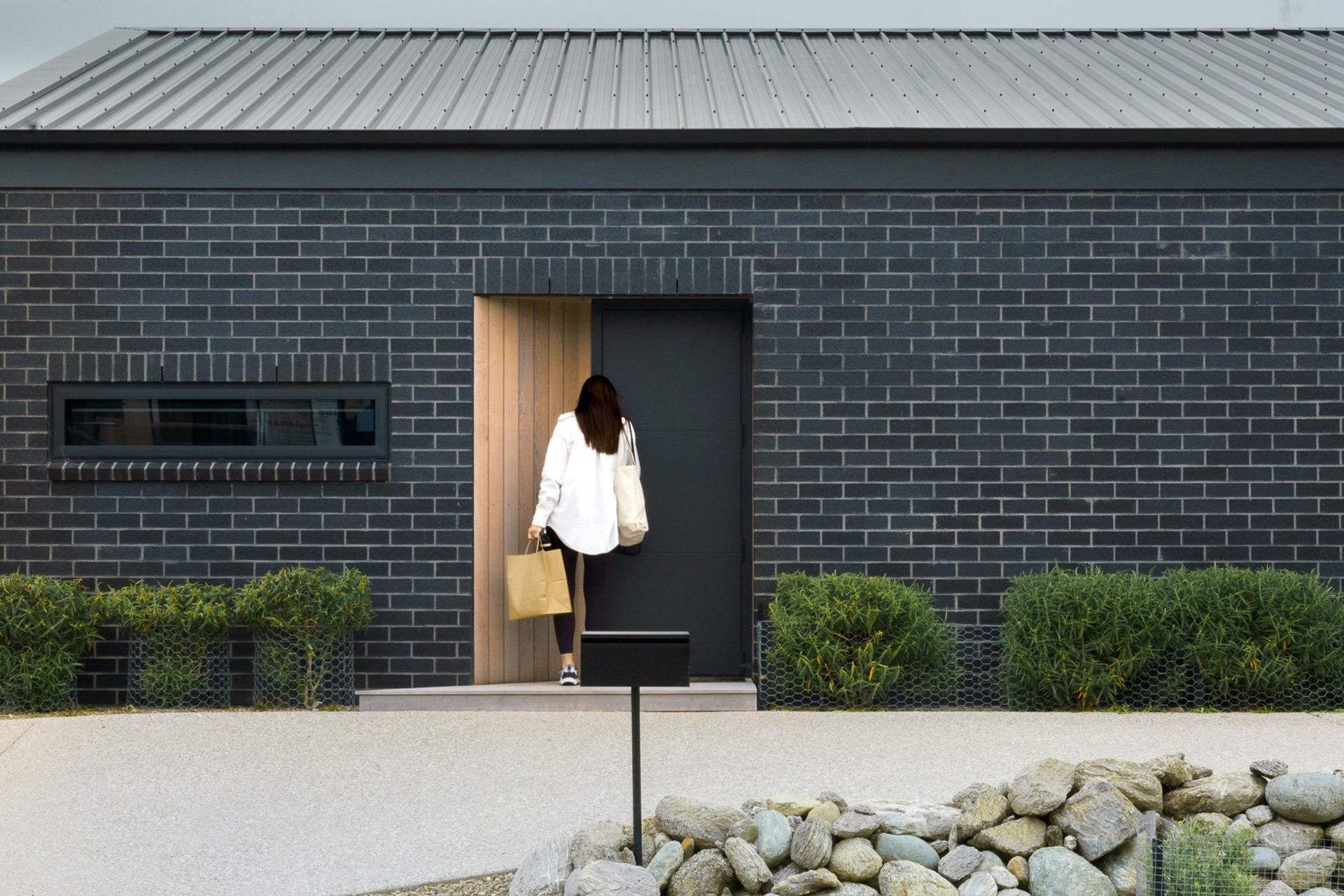 ETALArchitectureHamishWhiteWanakaWedge-1.jpg