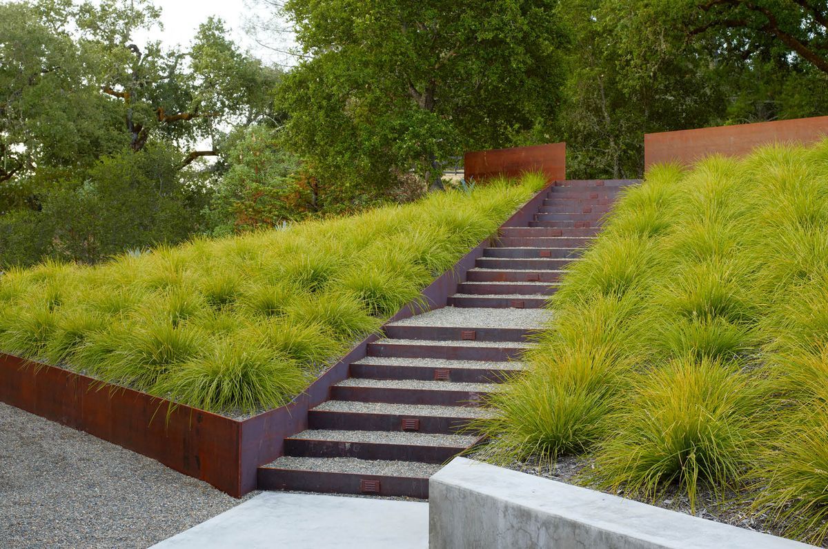Blurring the Garden's Edge | Geyserville Residence