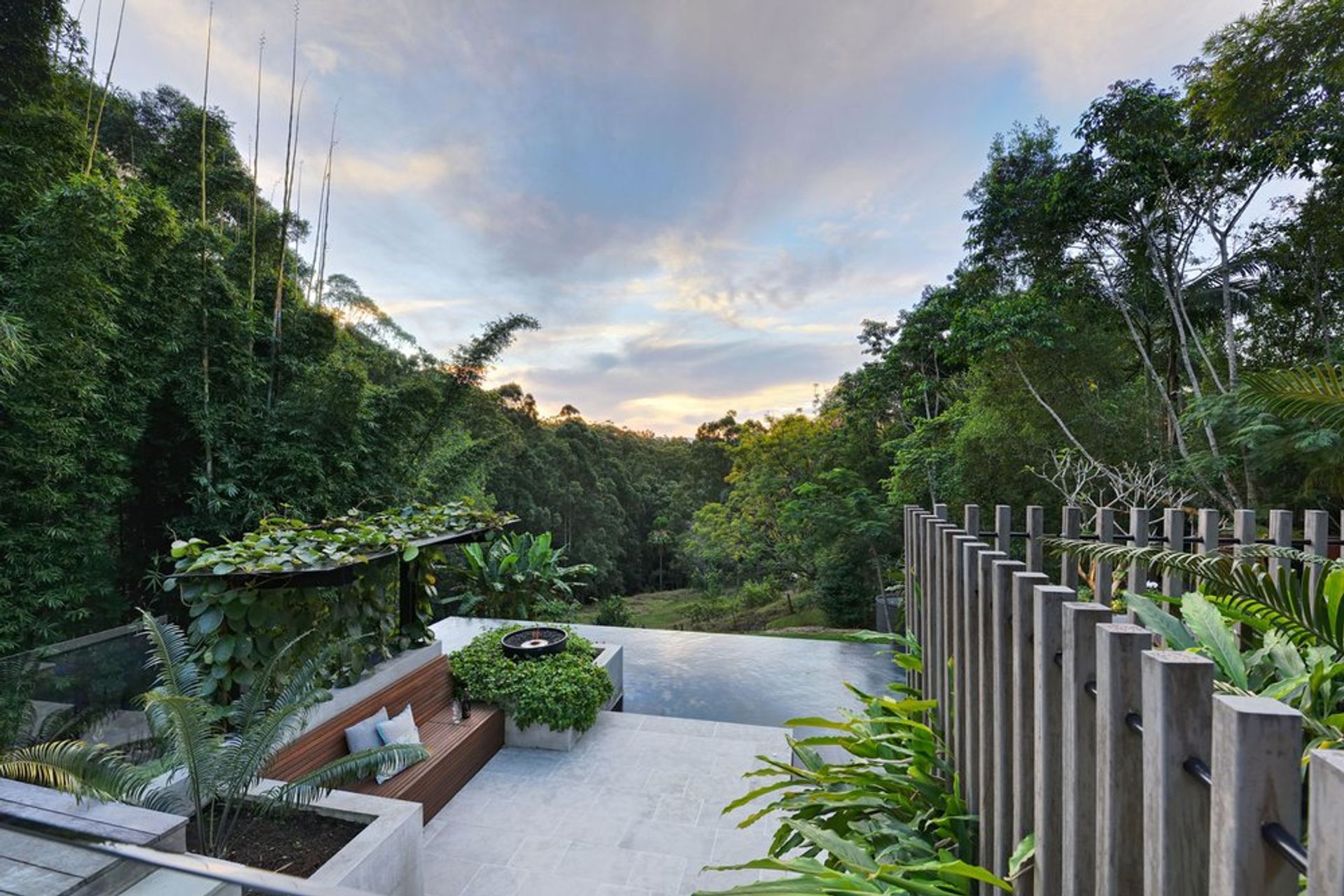 Ilkley: QLD - Acreage