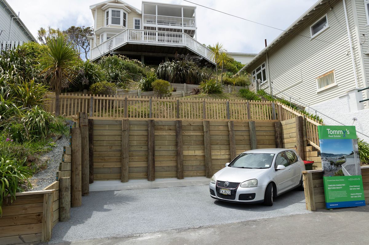 Wellington Residential Retaining Wall/CarPark