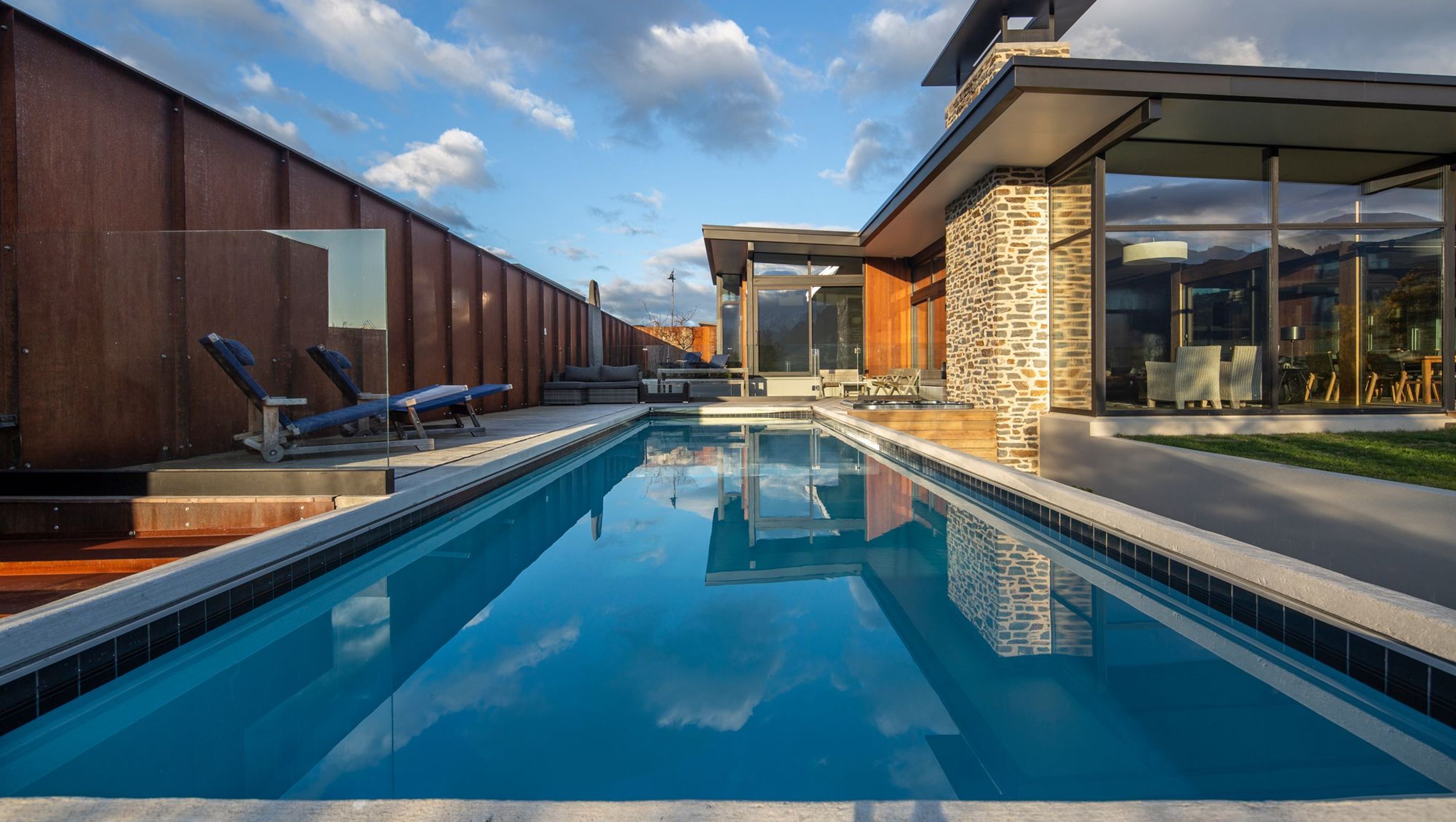 Lake Wanaka Elevated Pool
